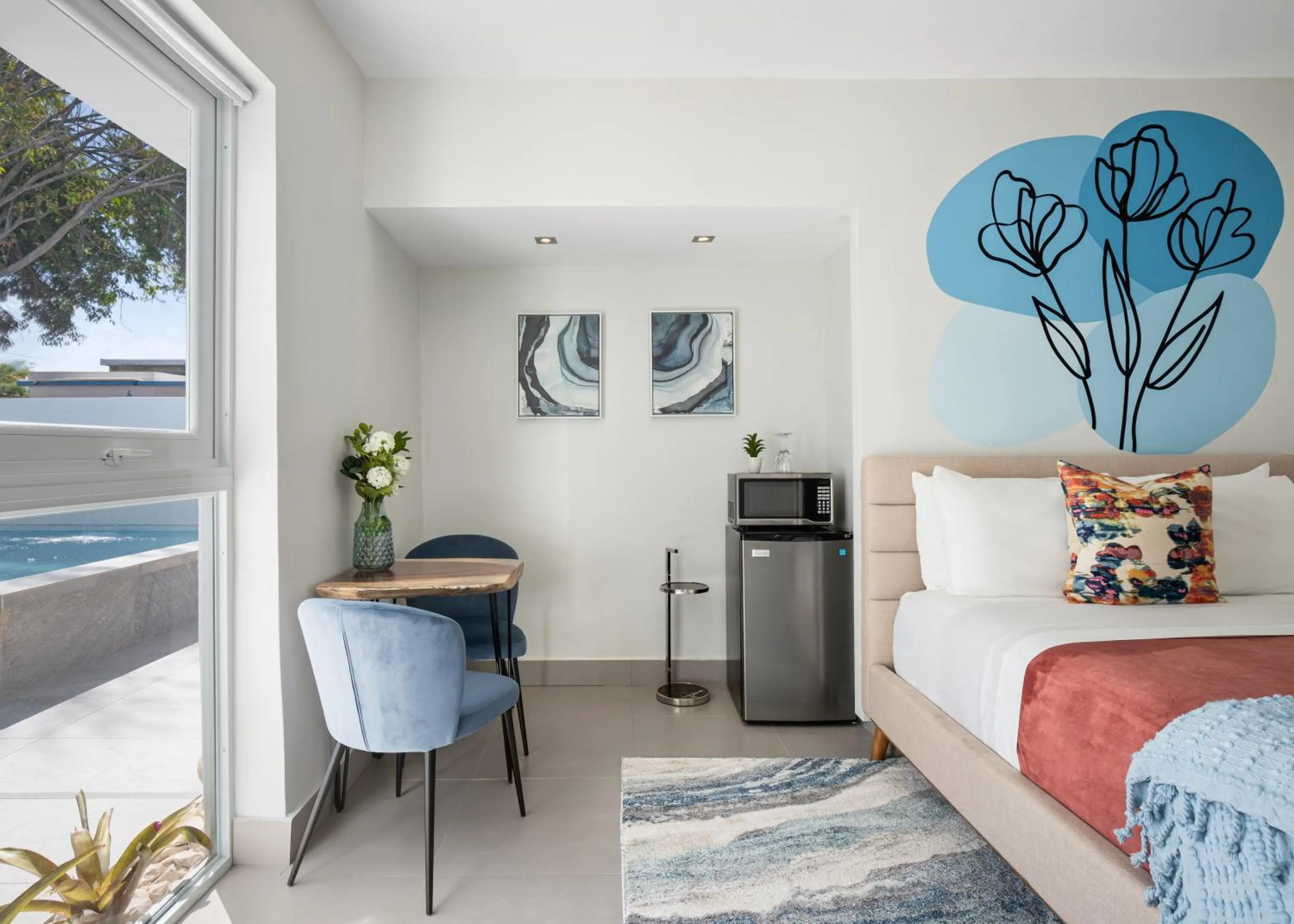 Seating area, Bed in Rosalina Ocean Park