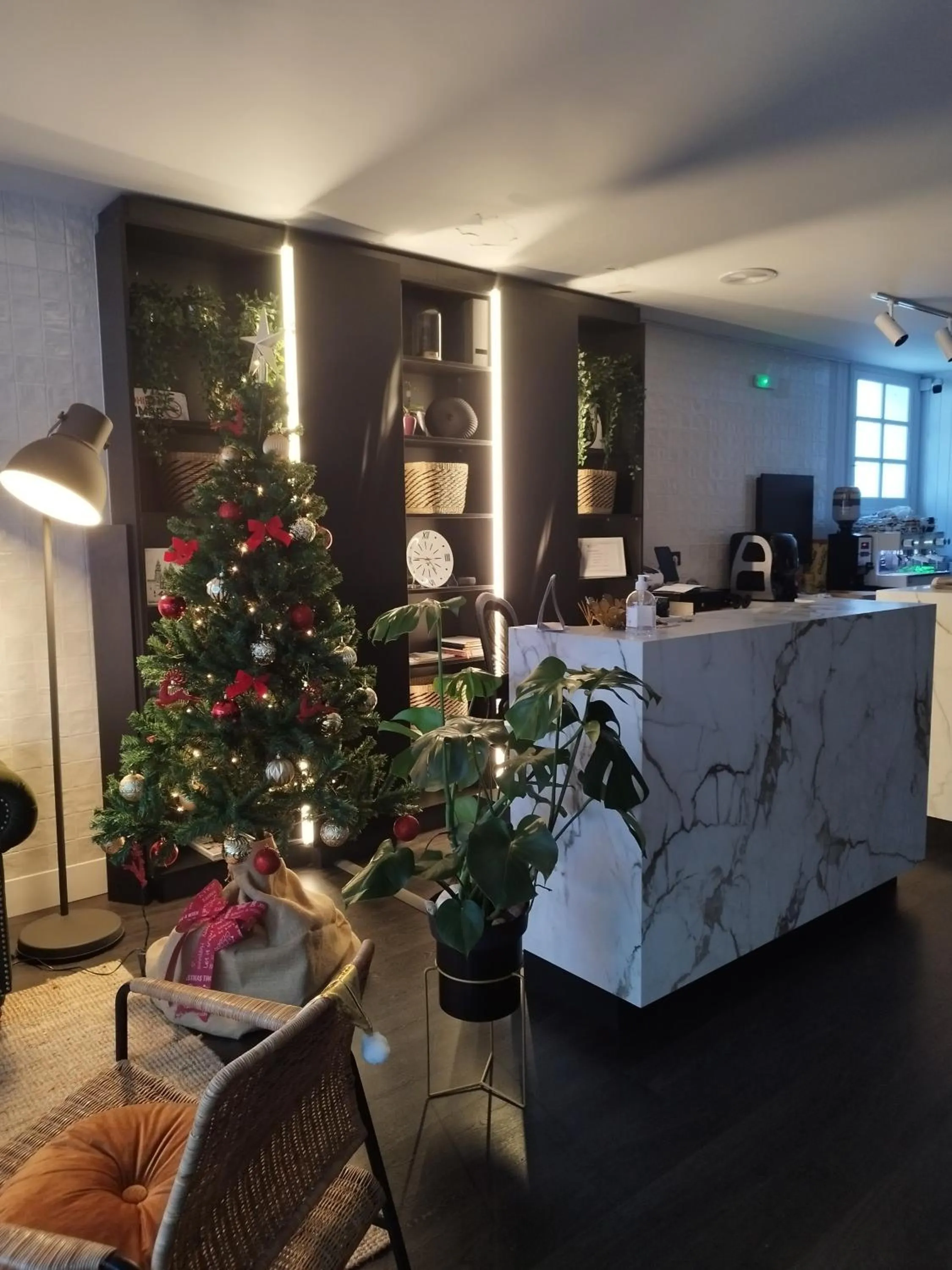 Lobby or reception in Seijo