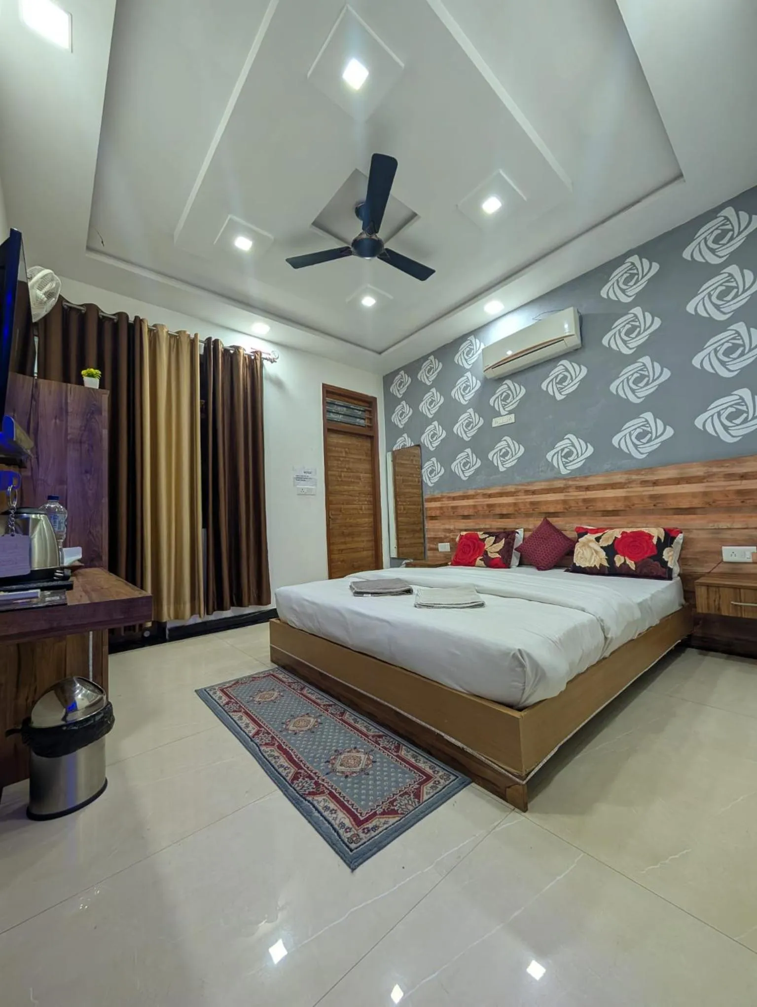 Photo of the whole room, Bed in Taj Street Hostel