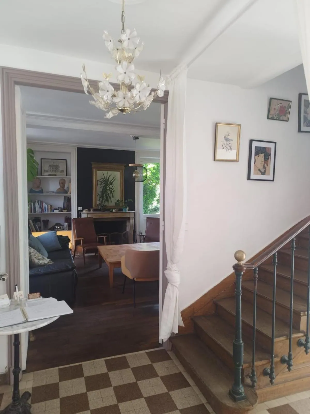 Facade/entrance in Il était une fois un jardin