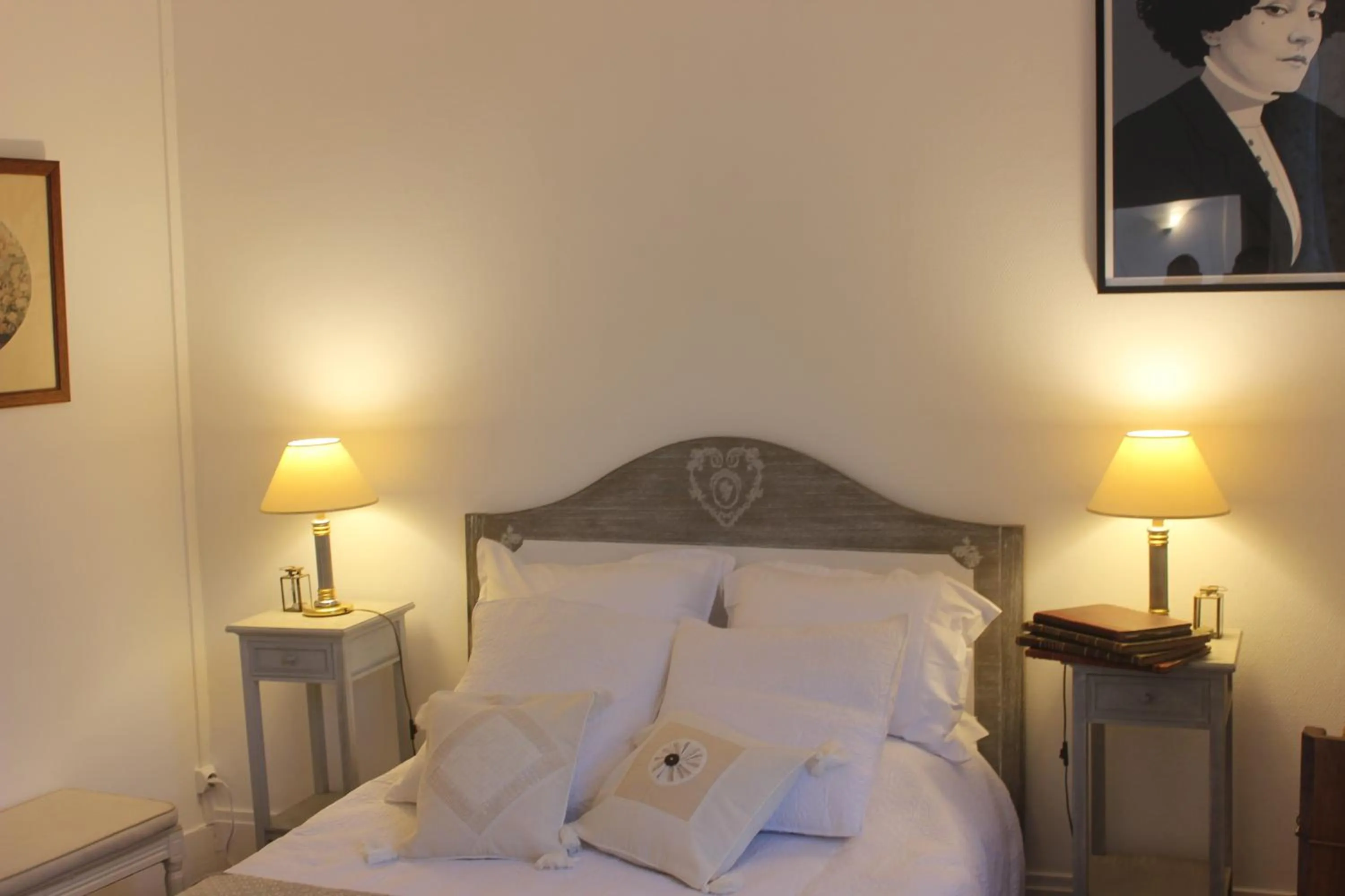 Photo of the whole room, Bed in Il était une fois un jardin