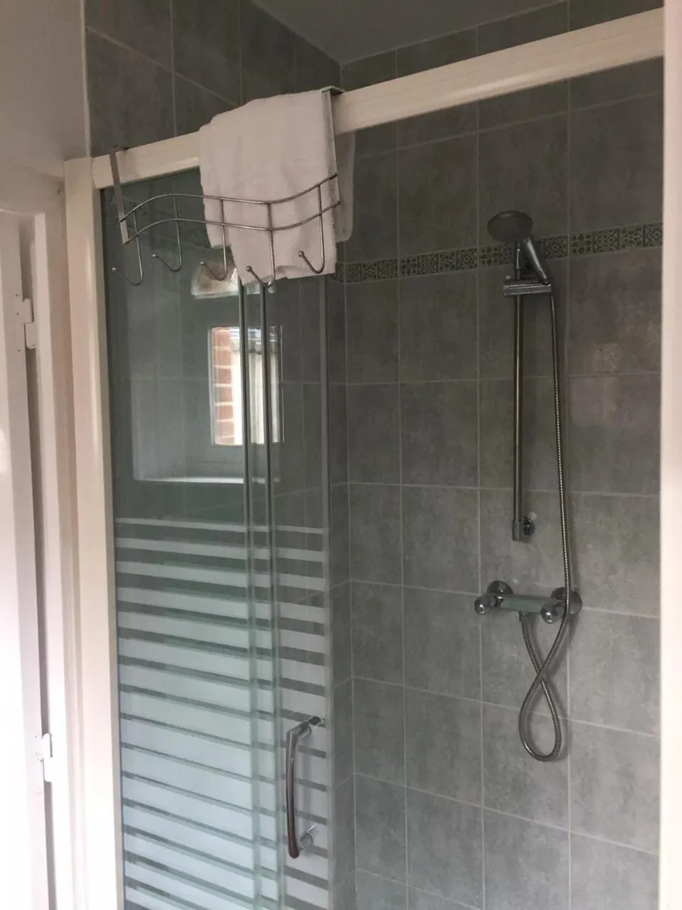 Shower in Il était une fois un jardin