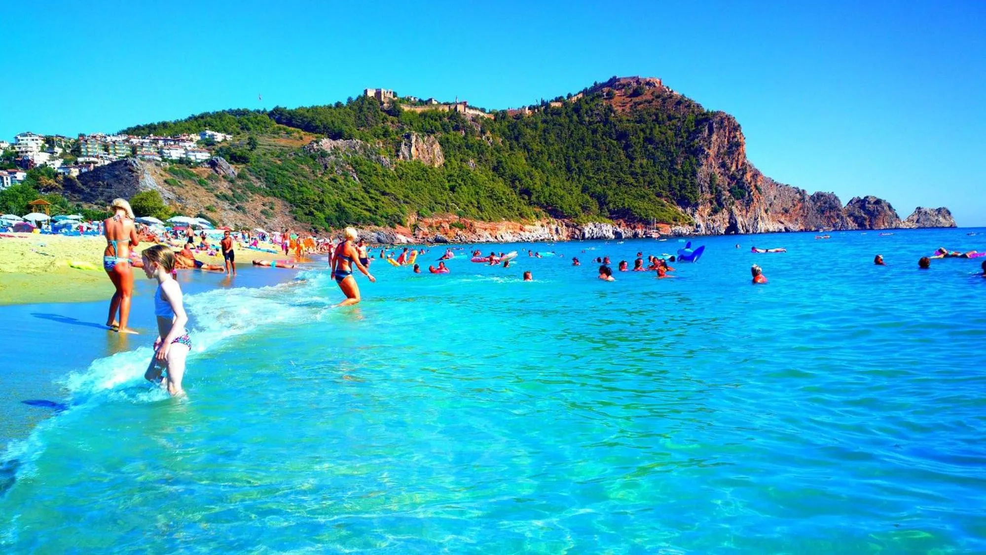 Beach in Havana Apart Hotel