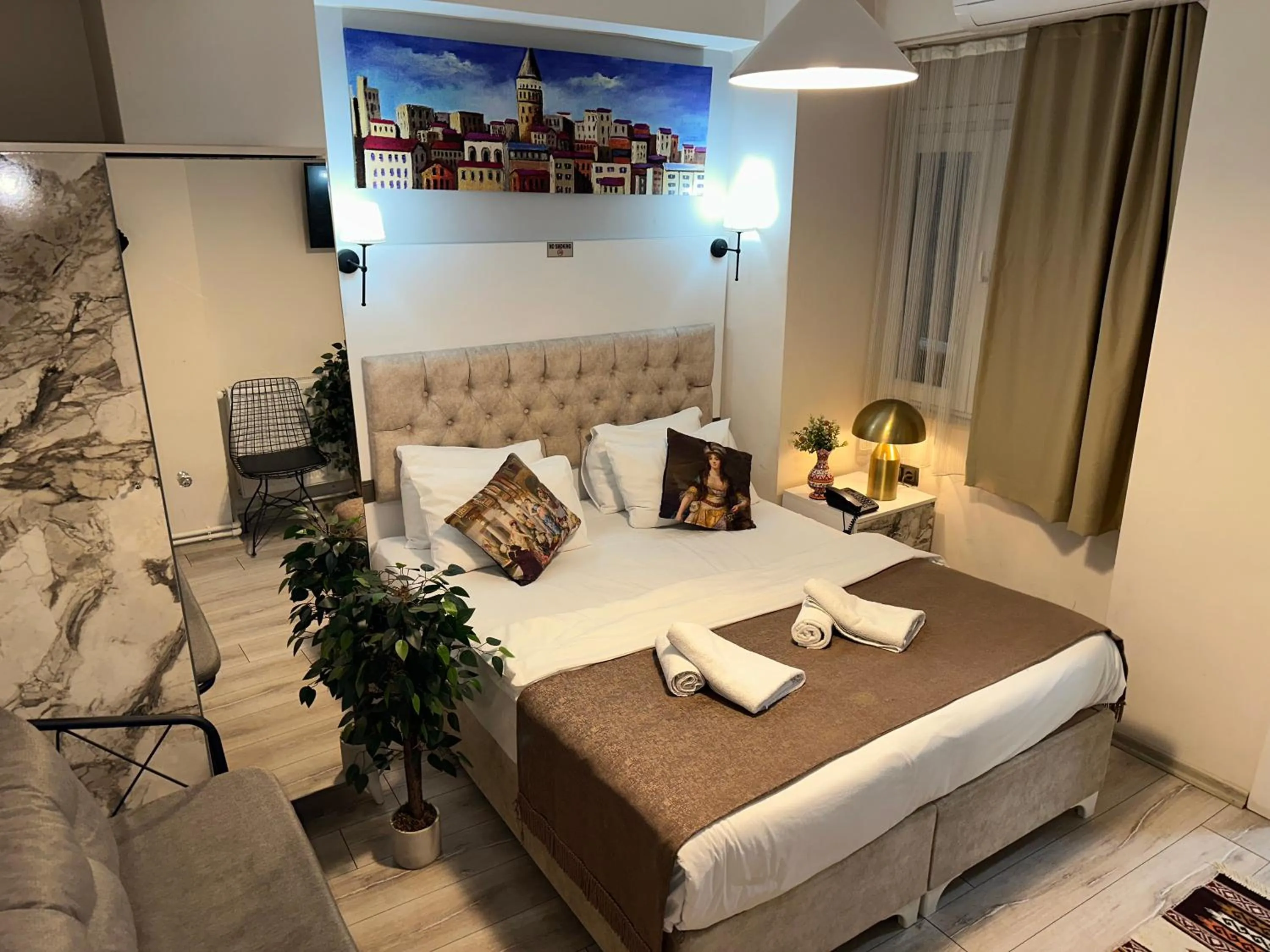 Photo of the whole room, Bed in Galapera Hotel