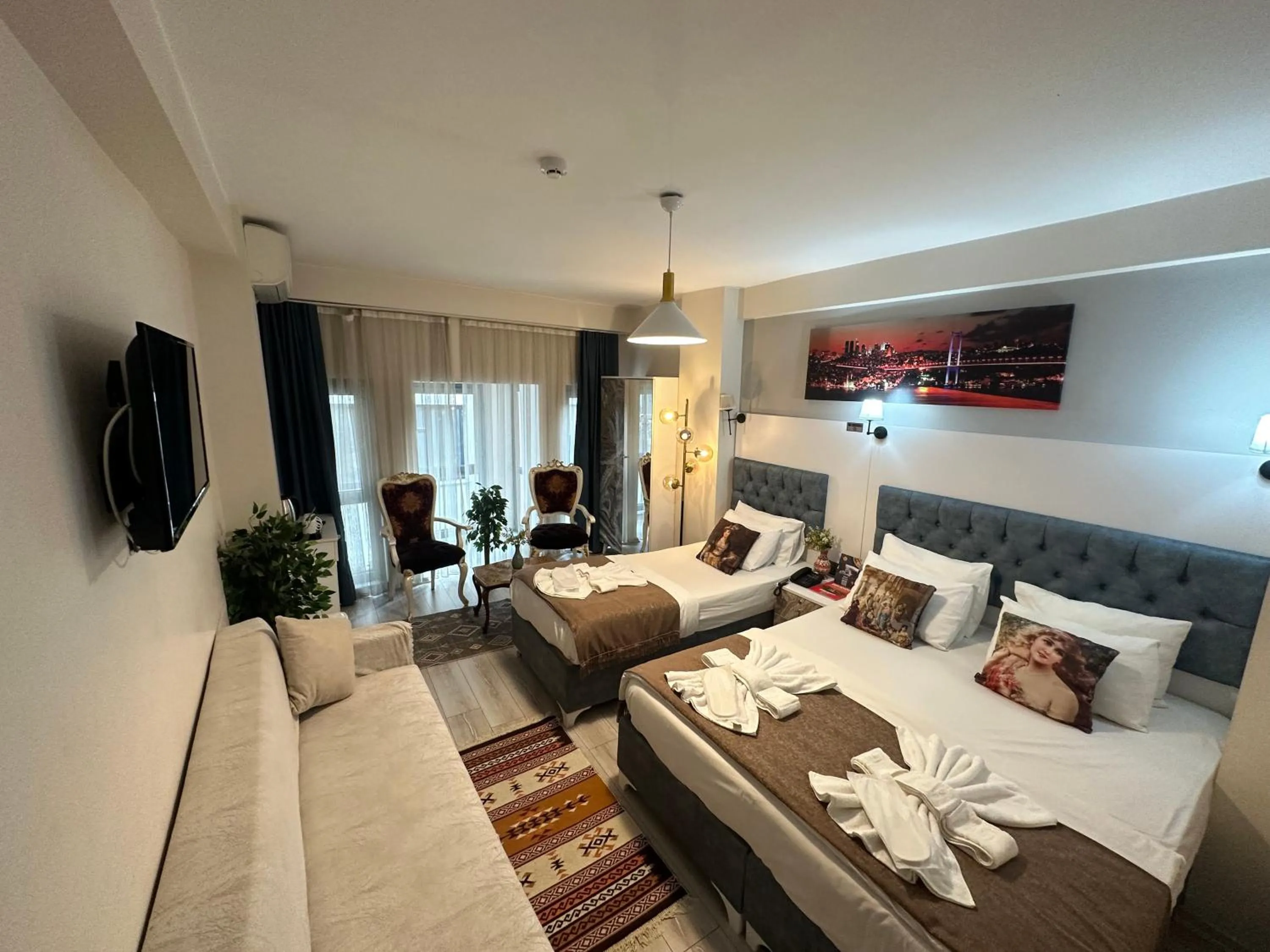 Photo of the whole room, Bed in Galapera Hotel