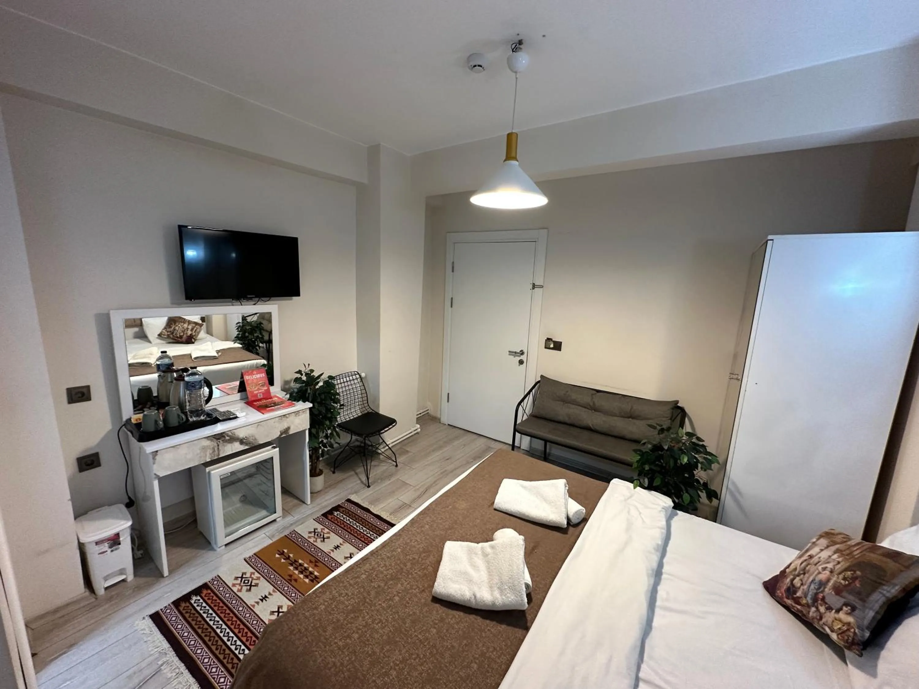 Photo of the whole room, Bed in Galapera Hotel