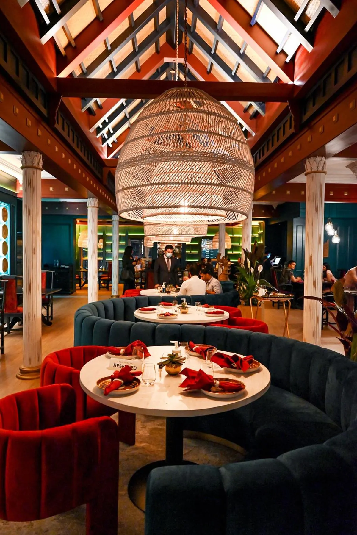 Restaurant/places to eat in Dusit Thani Dubai