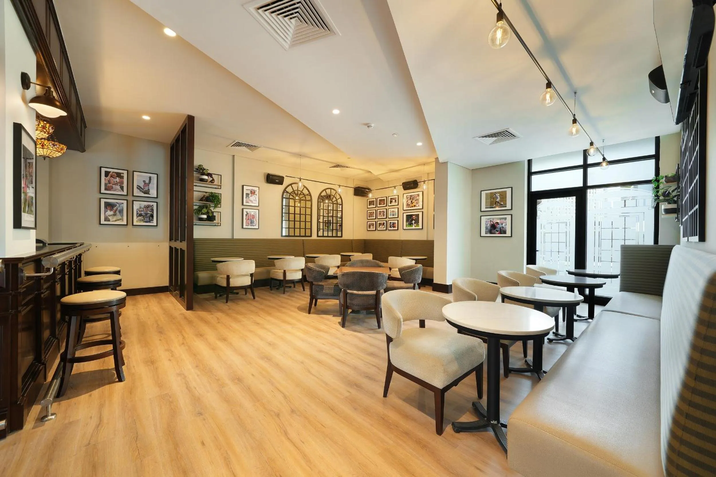 Lounge or bar in Arabian Park Dubai, an Edge by Rotana Hotel