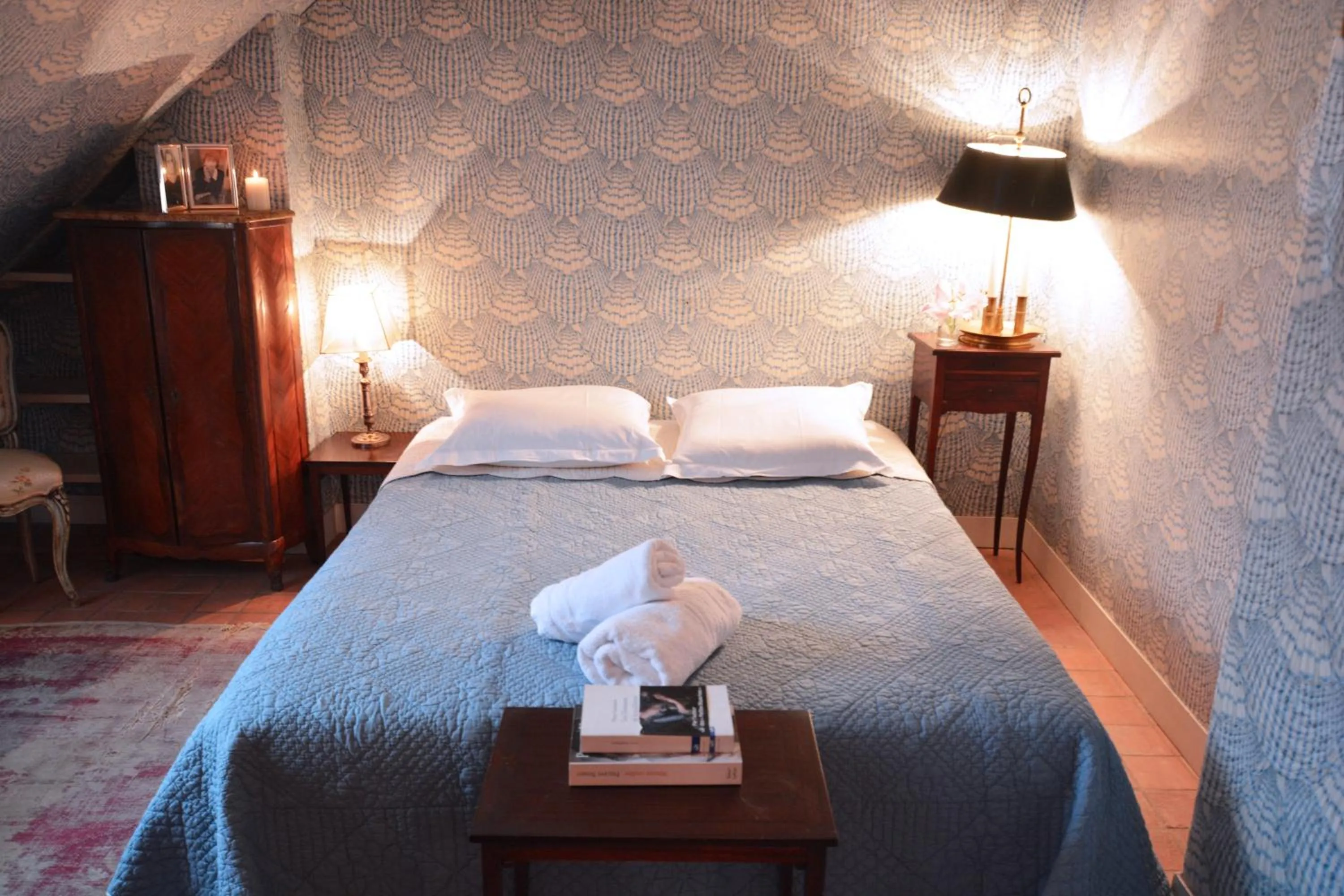 Bedroom, Bed in Charming Studio Near Louvre
