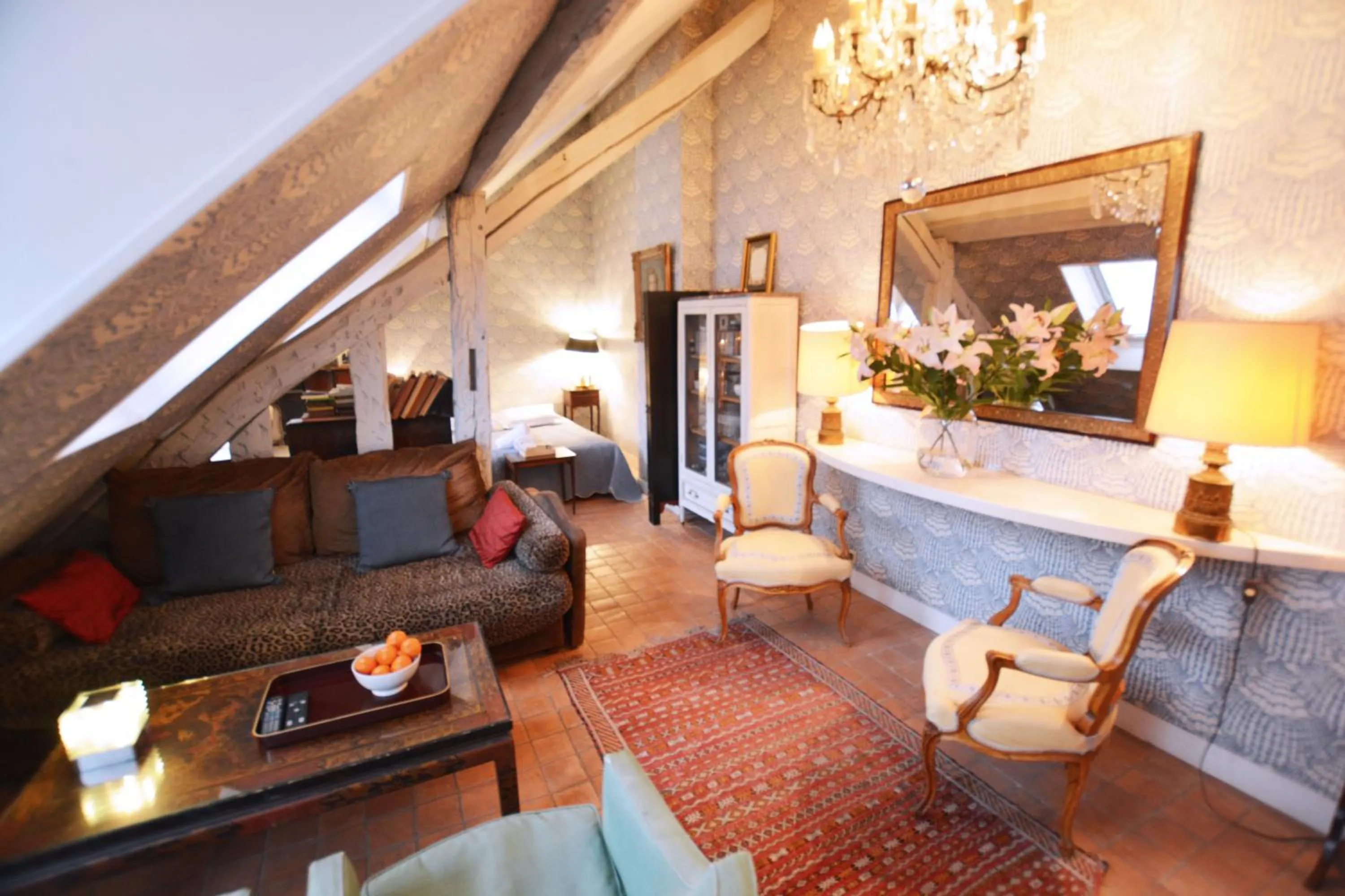 TV and multimedia in Charming Studio Near Louvre