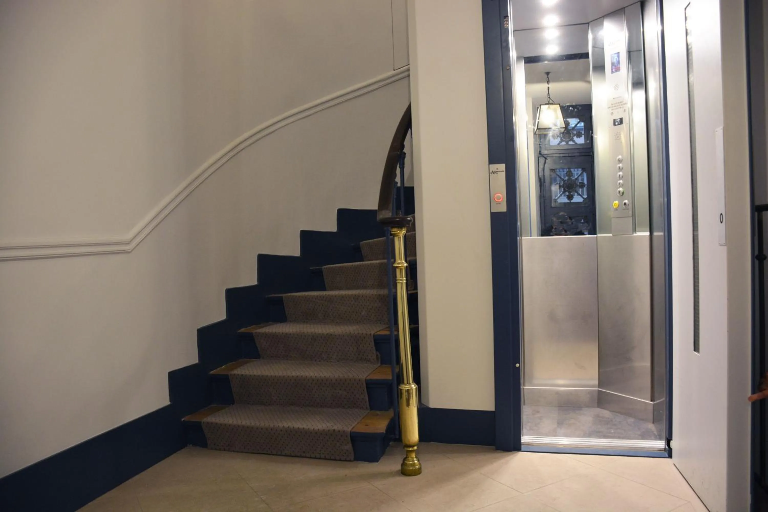 Lobby or reception in Charming Studio Near Louvre
