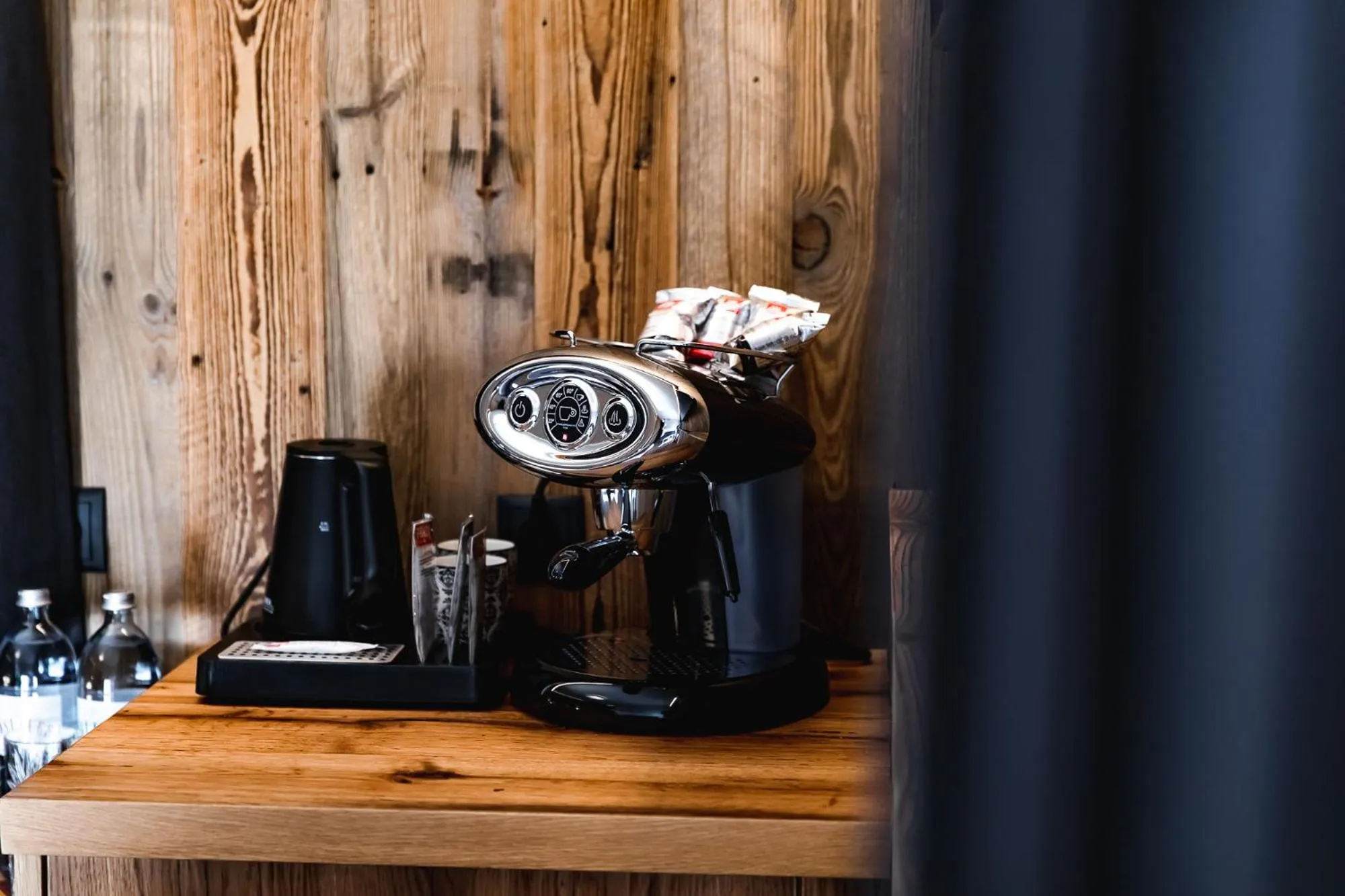 Coffee/tea facilities in ALMMONTE PRÄCLARUM SUITES - Casual Boutique Hotel