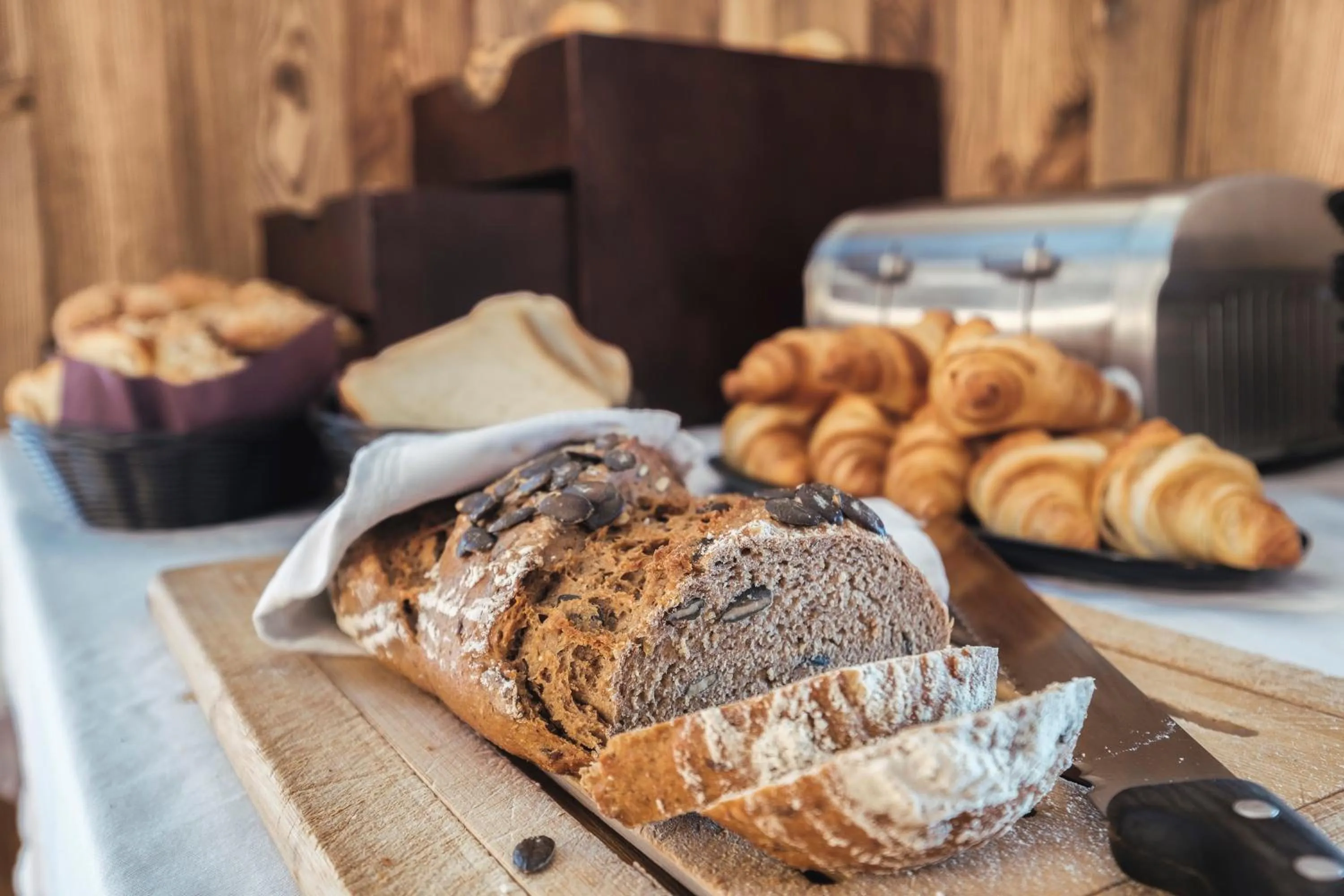 Breakfast in ALMMONTE PRÄCLARUM SUITES - Casual Boutique Hotel