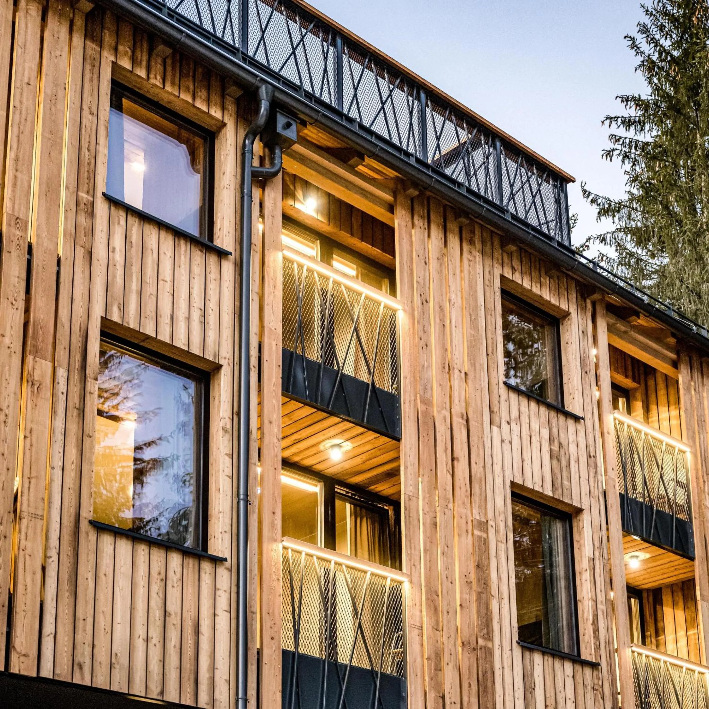 ALMMONTE PRÄCLARUM SUITES - Casual Boutique Hotel