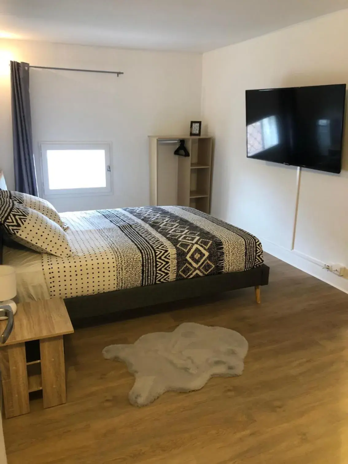 Two Adjacent Double Rooms in Résidence Austerlitz centre Angouleme Two Adjacent Double Rooms in Résidence Austerlitz centre Angouleme