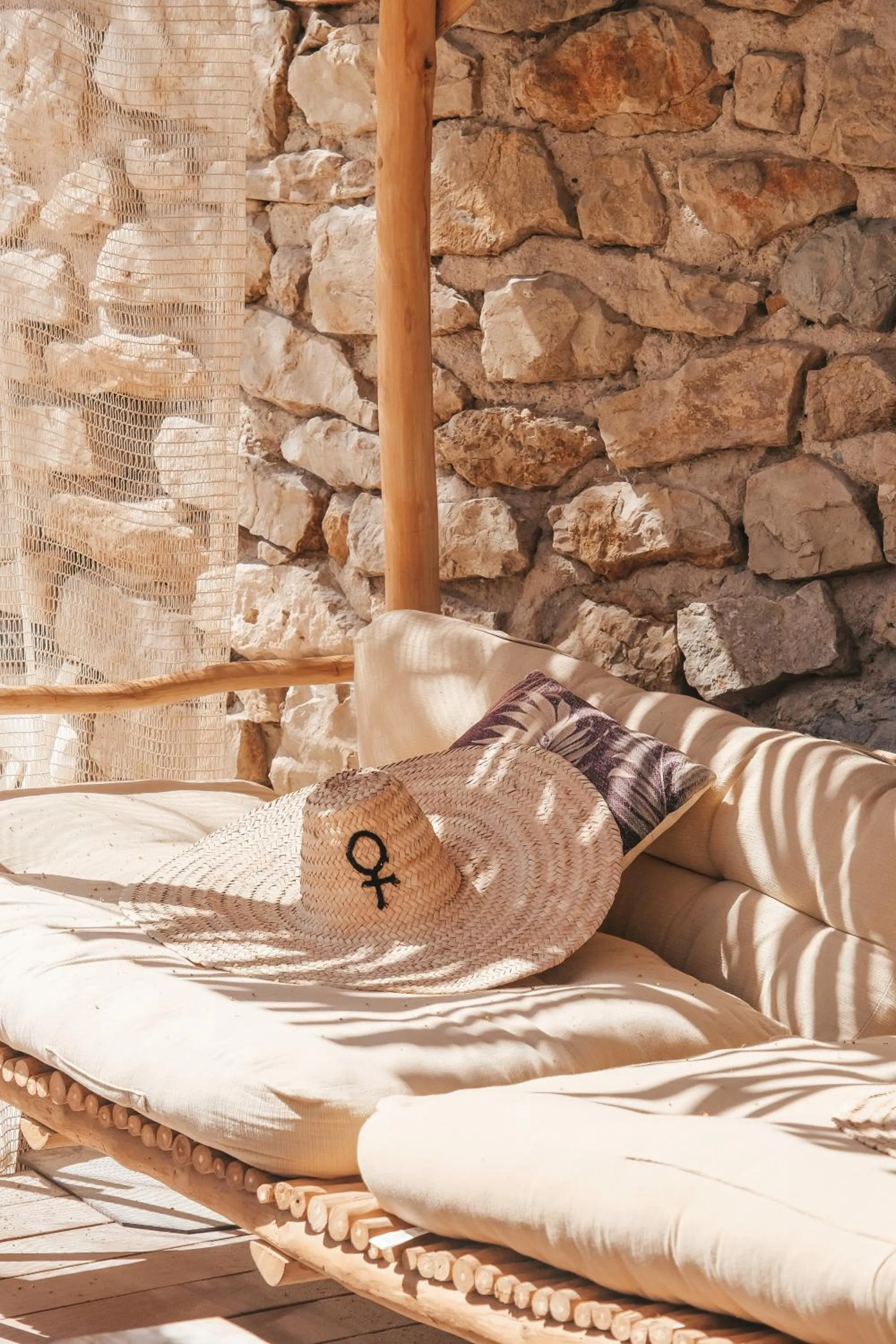 Restaurant/places to eat in Hotel Plein Large