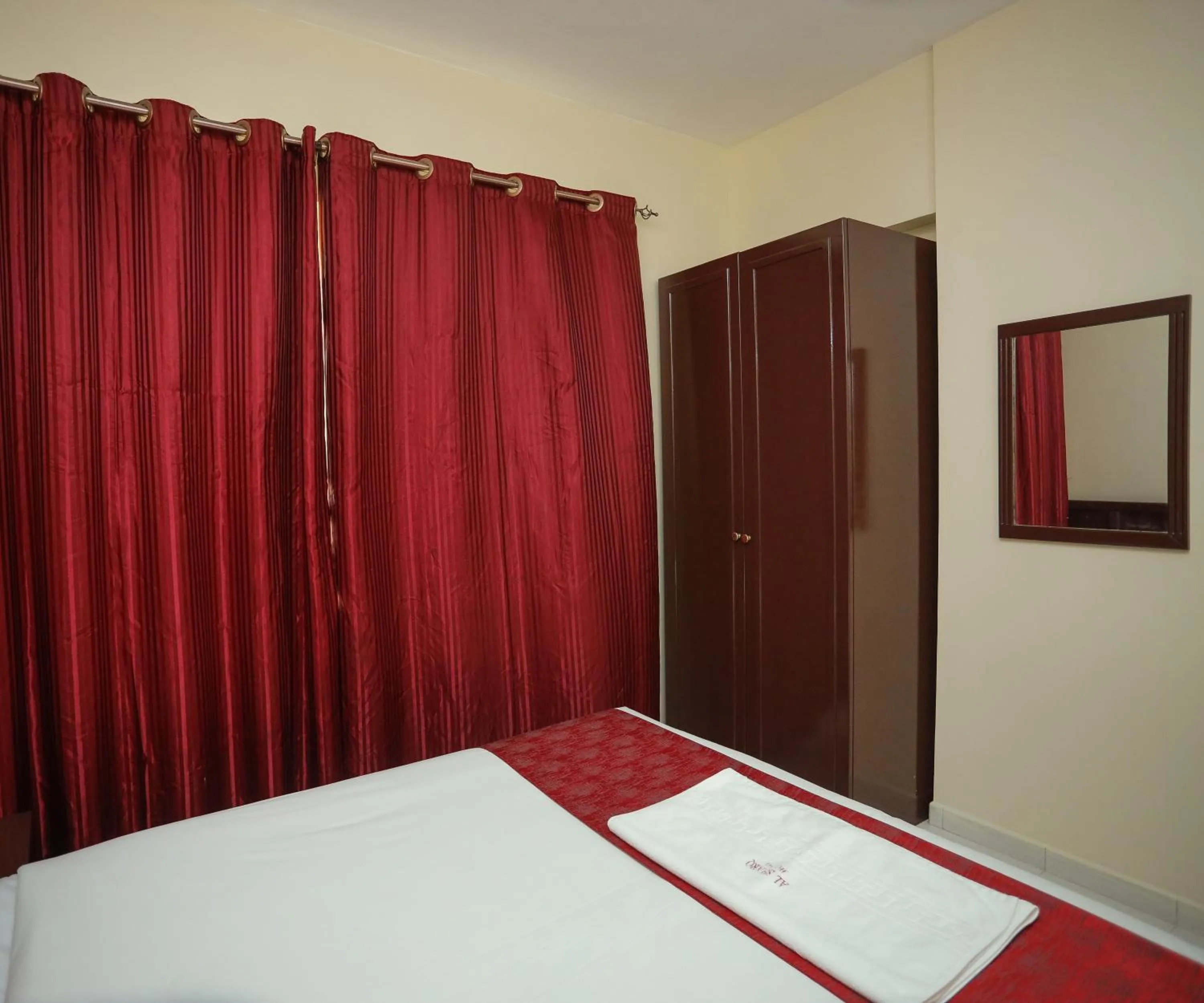 Bedroom, Bed in Al Sharq Hotel