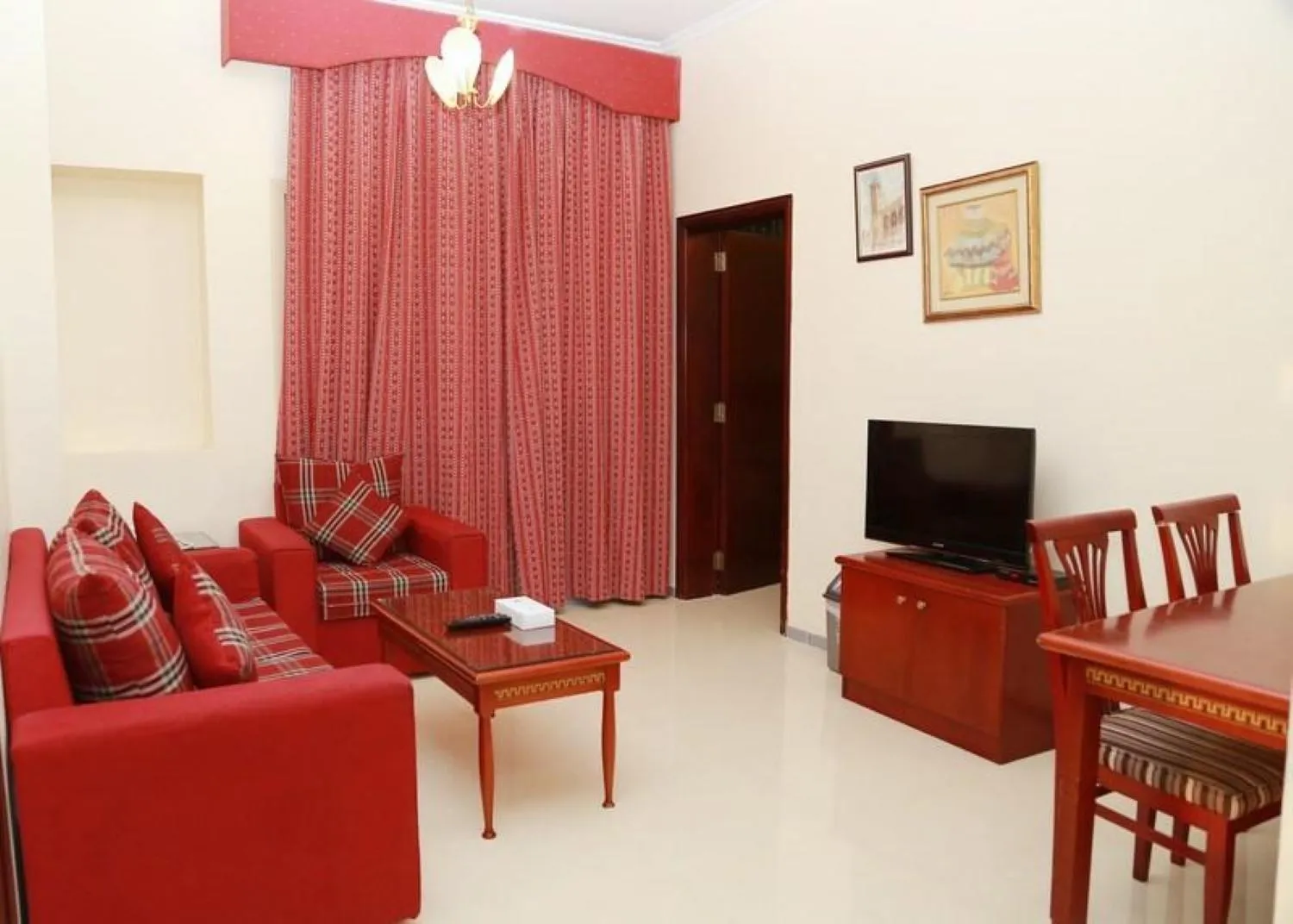 TV and multimedia in Al Sharq Hotels Suites