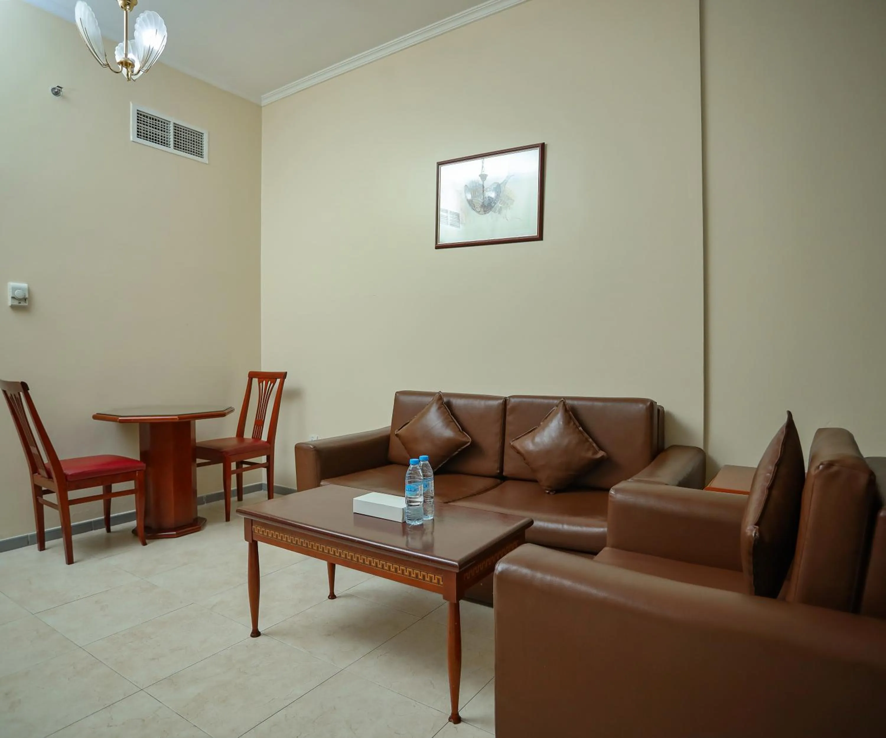 Living room in Al Sharq Hotels Suites