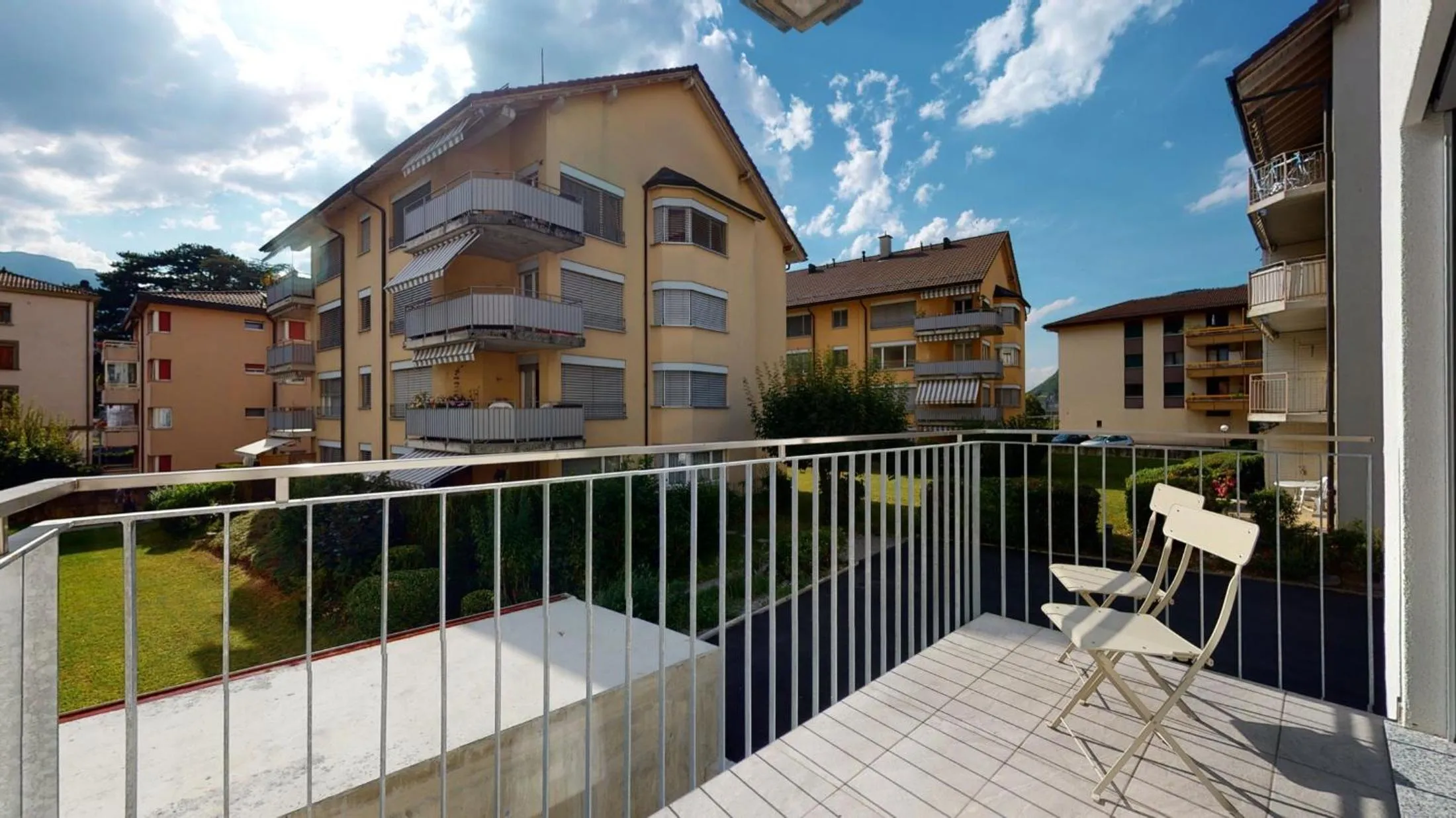 Balcony/Terrace in Nonanteneuf appart hōtel Aigle - contactless check-in