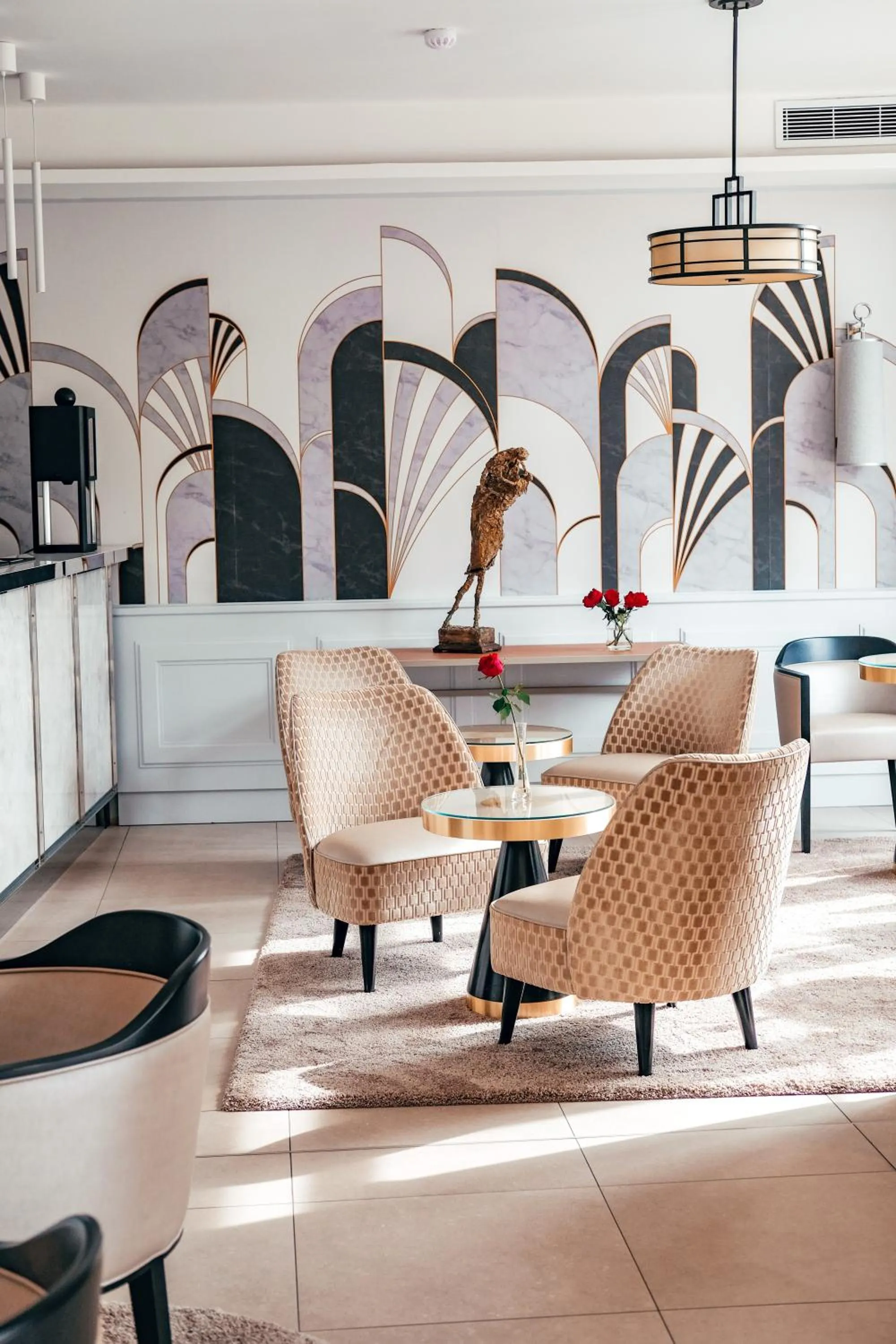 Living room in Eden Rose Grand Hotel BW Premier Collection