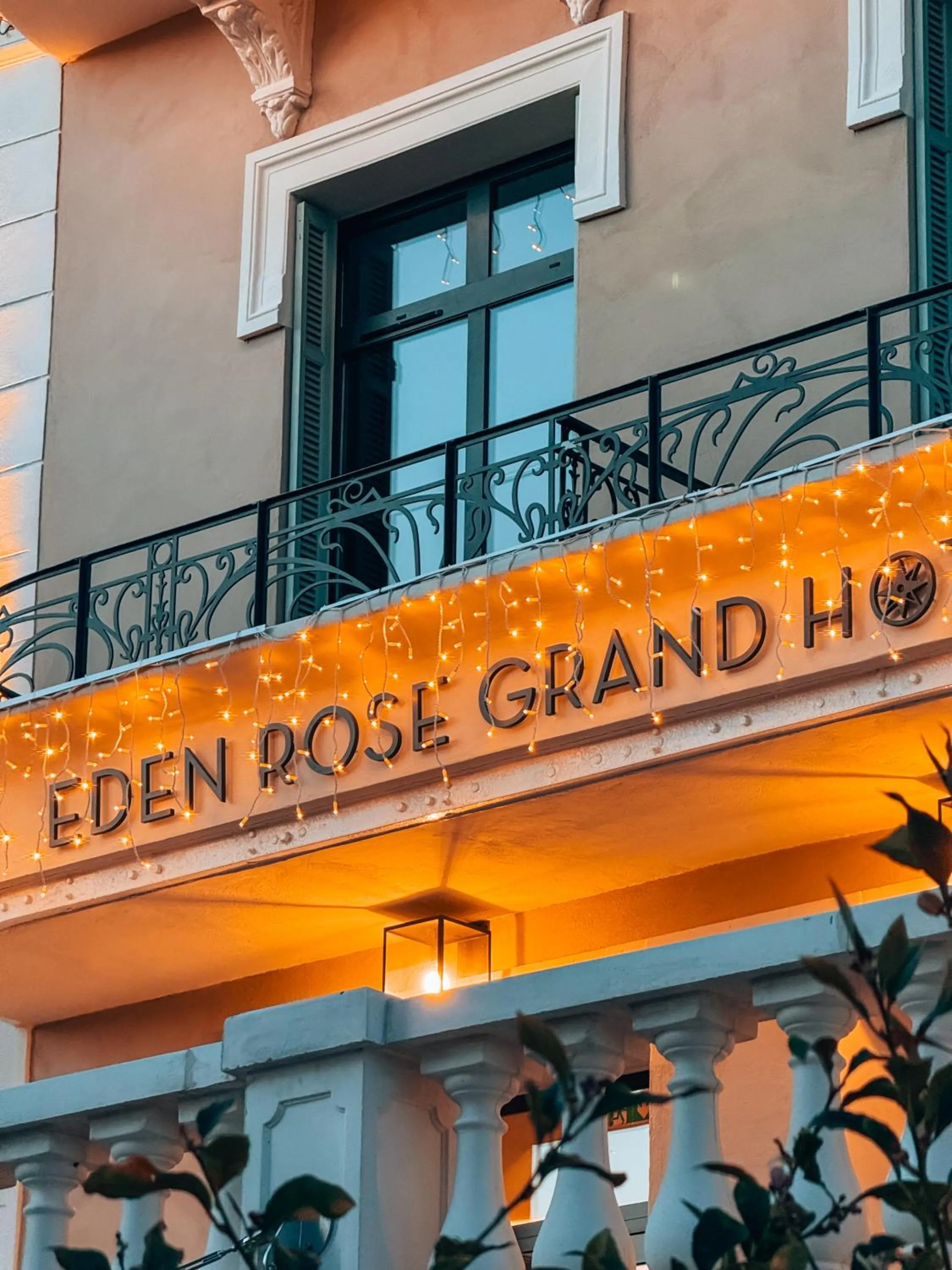 Property building in Eden Rose Grand Hotel BW Premier Collection