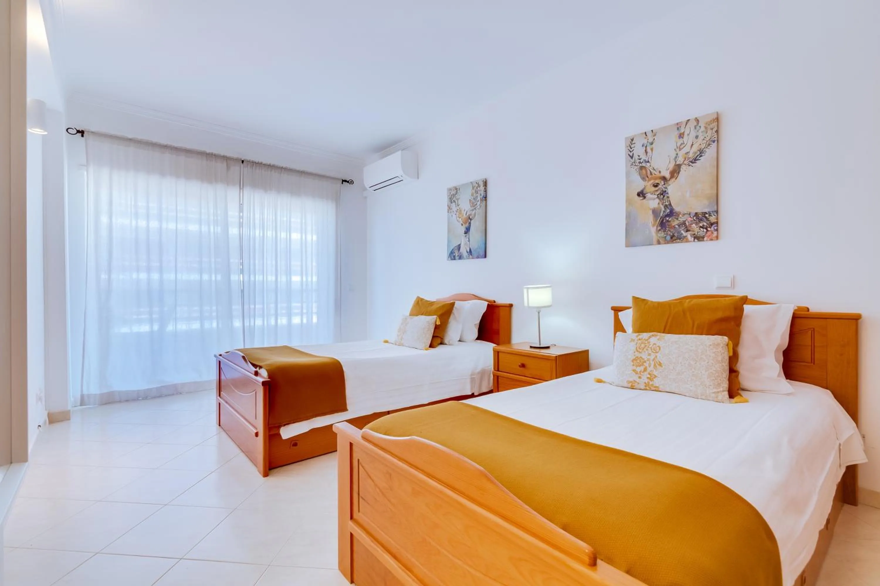 Bed in Colina Sol T2 Quarteira Beach