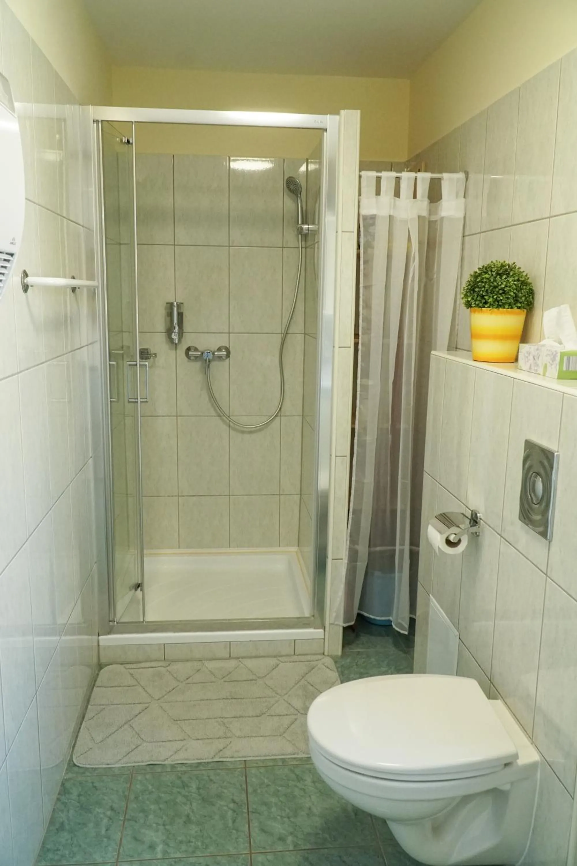 Bathroom in Fügefa Apartman