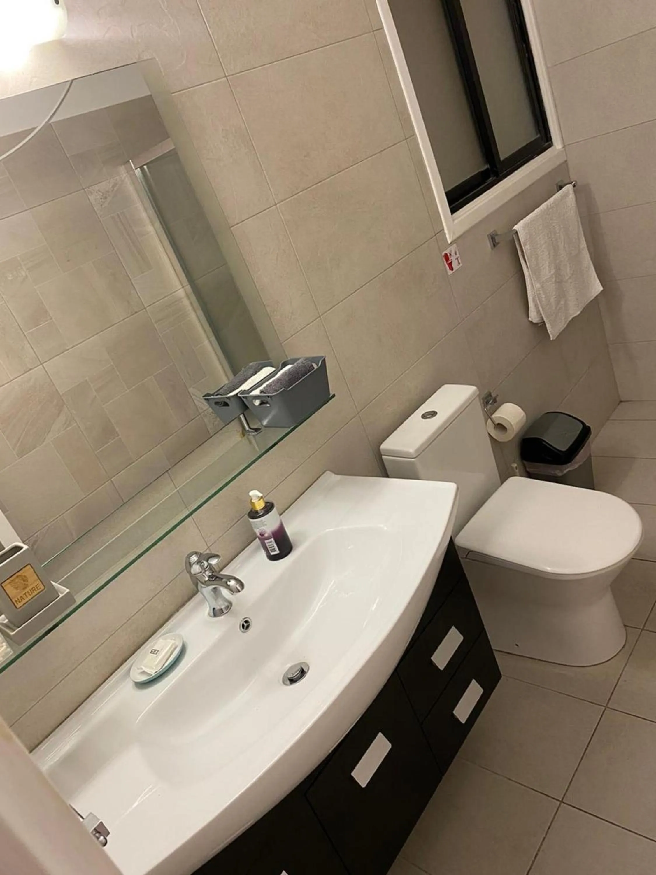 Shower in City Comfort Rooms