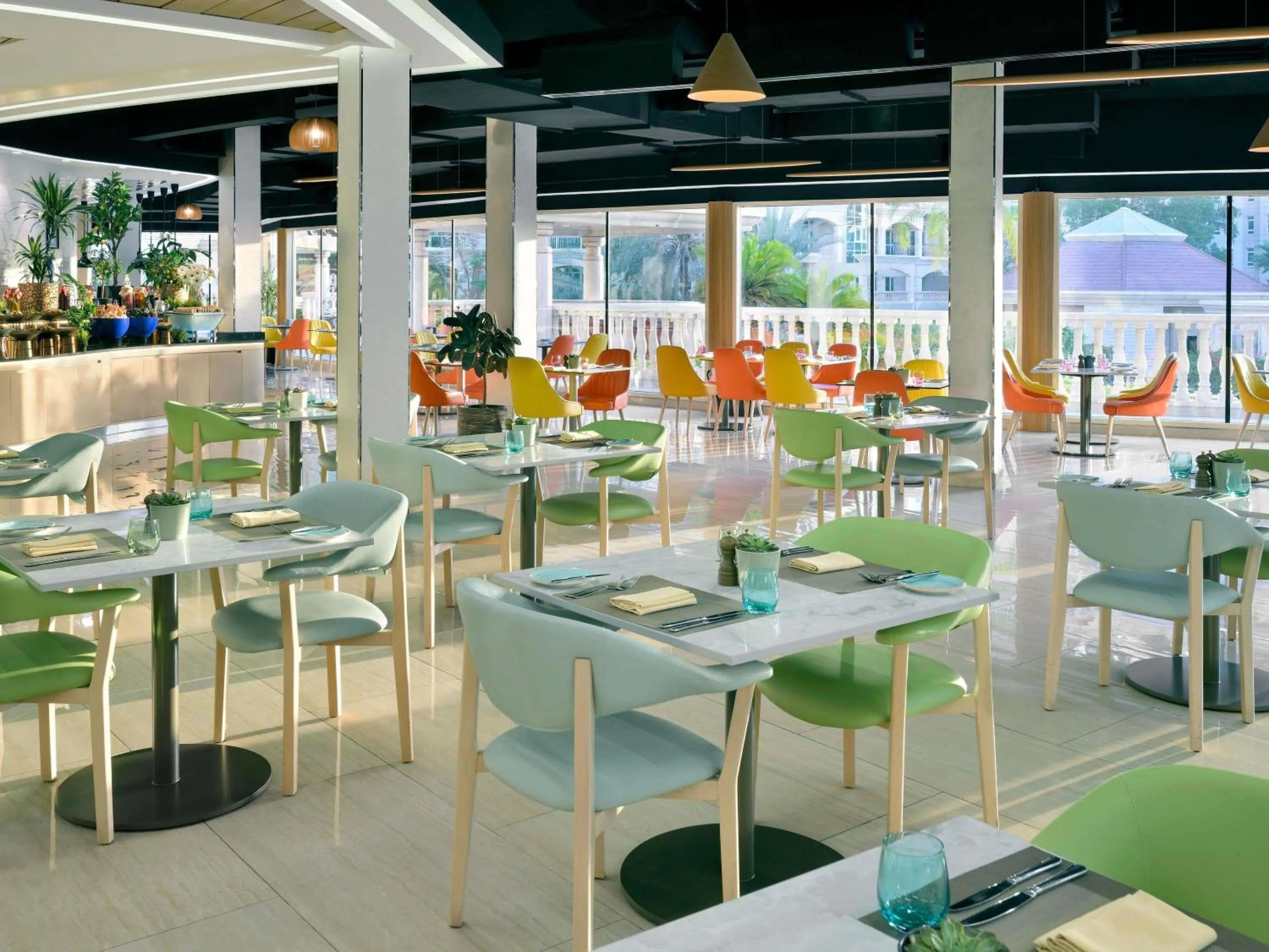 Breakfast in Swissôtel Al Murooj Dubai