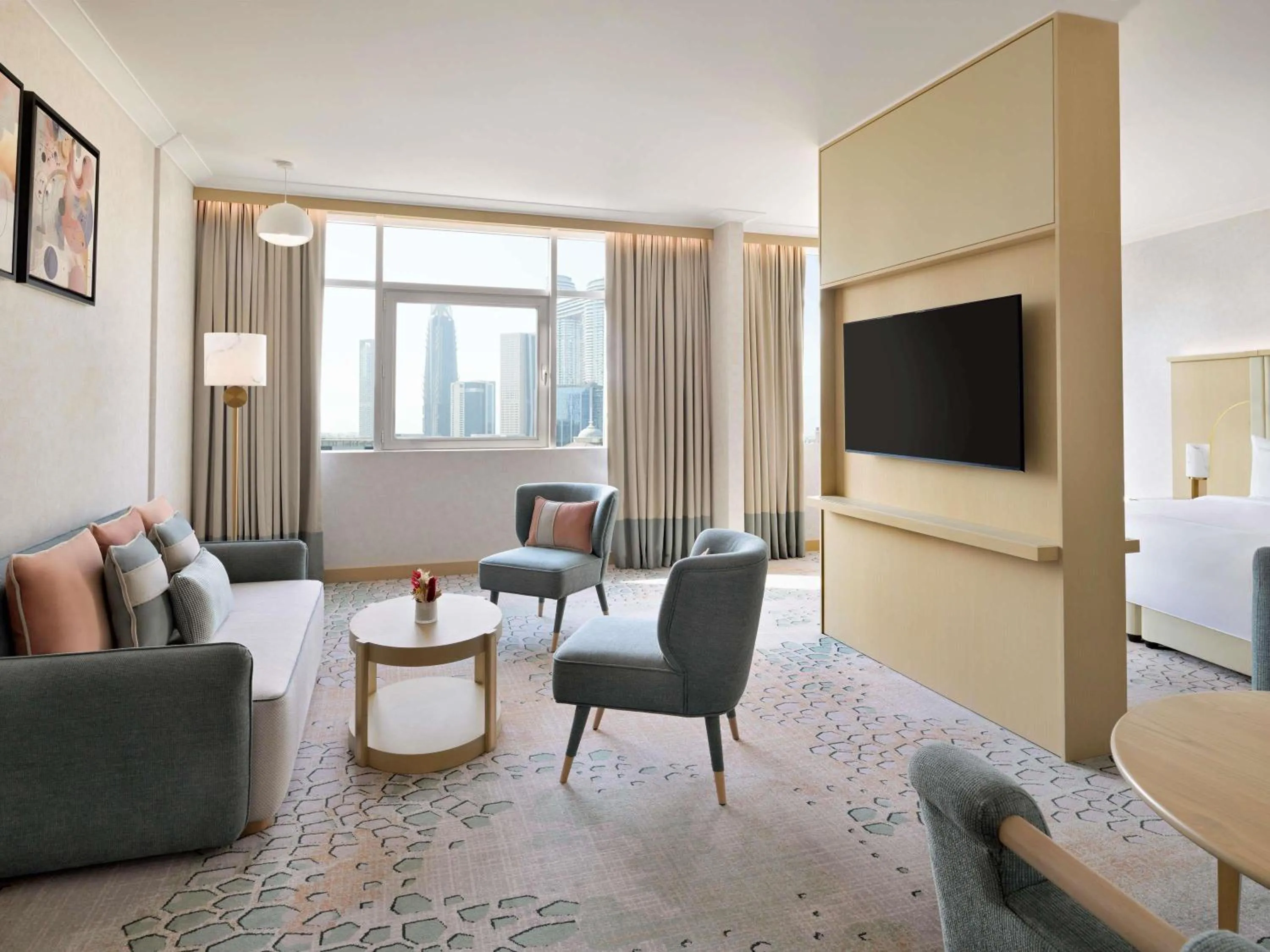 Swissôtel Al Murooj Dubai