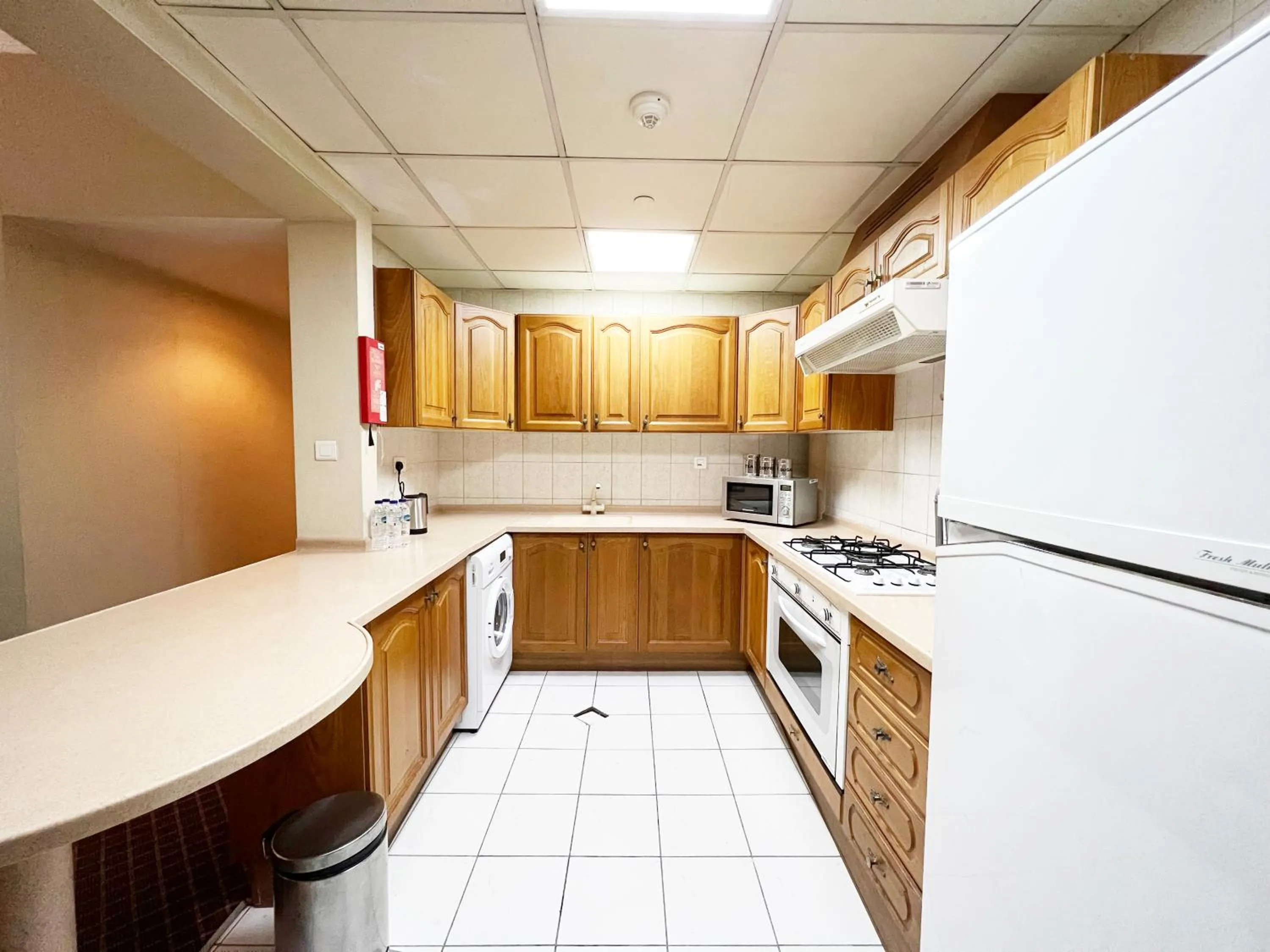 Kitchen or kitchenette in Swissôtel Al Murooj Dubai