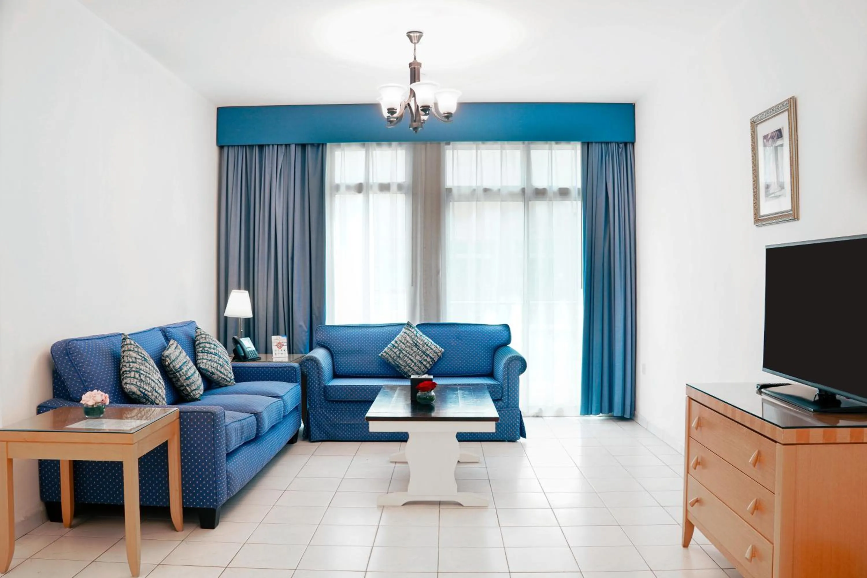 Property building in Swissôtel Al Murooj Dubai