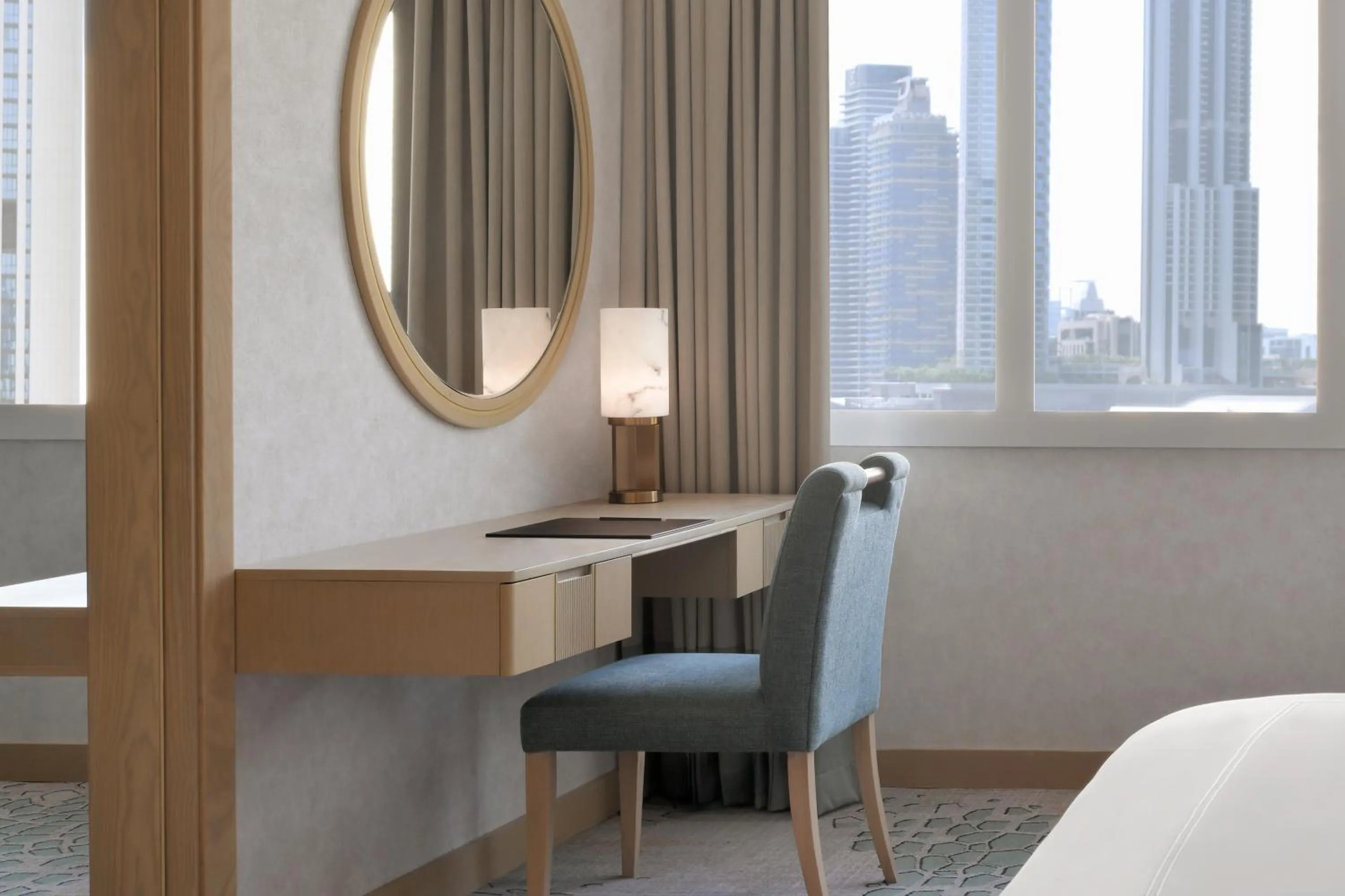 Seating area in Swissôtel Al Murooj Dubai