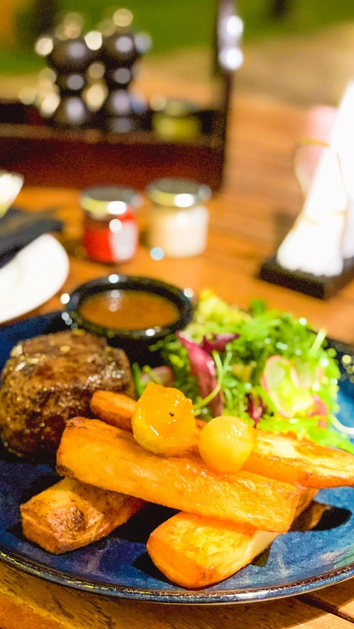 Food and drinks in Swissôtel Al Murooj Dubai