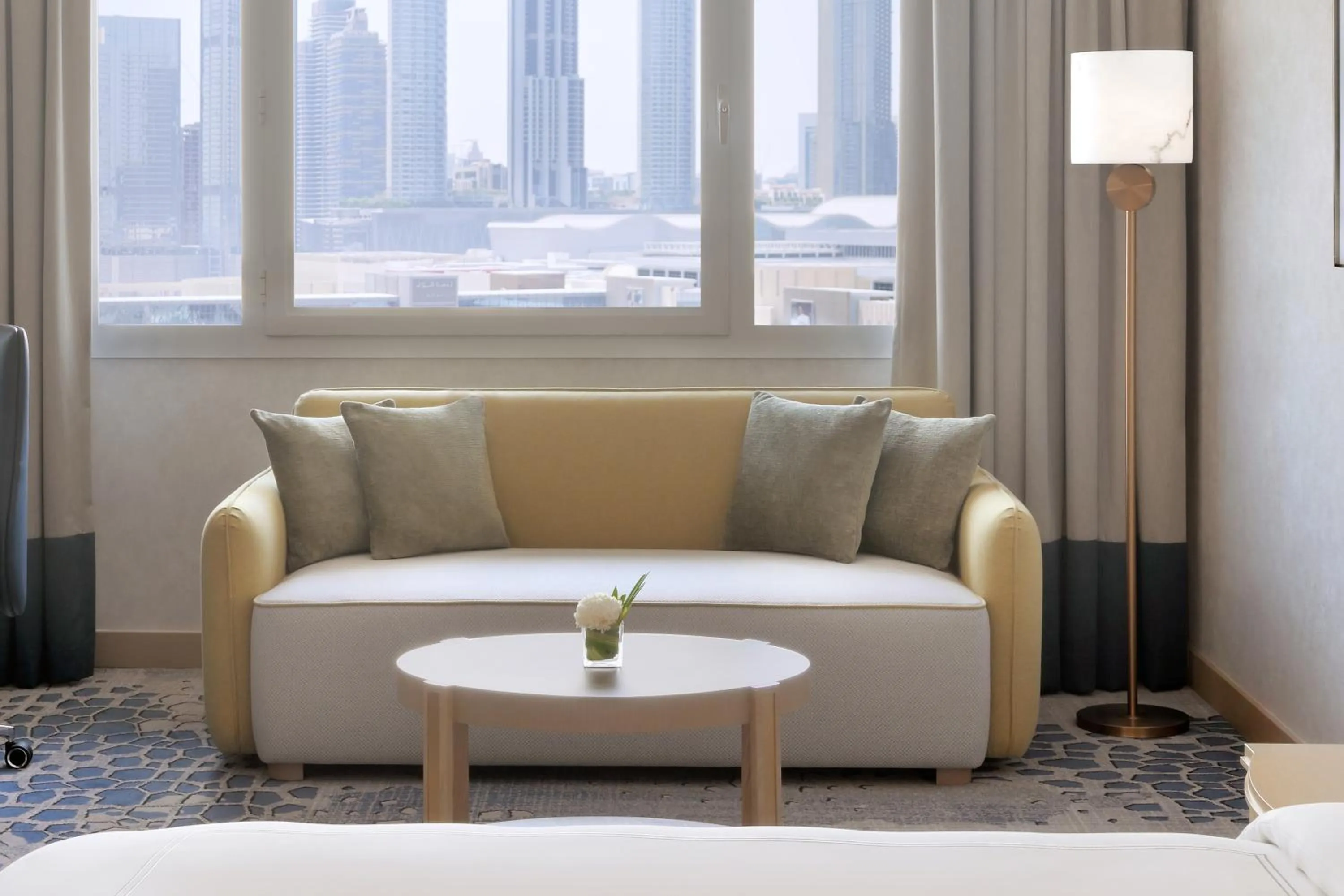 Seating area in Swissôtel Al Murooj Dubai