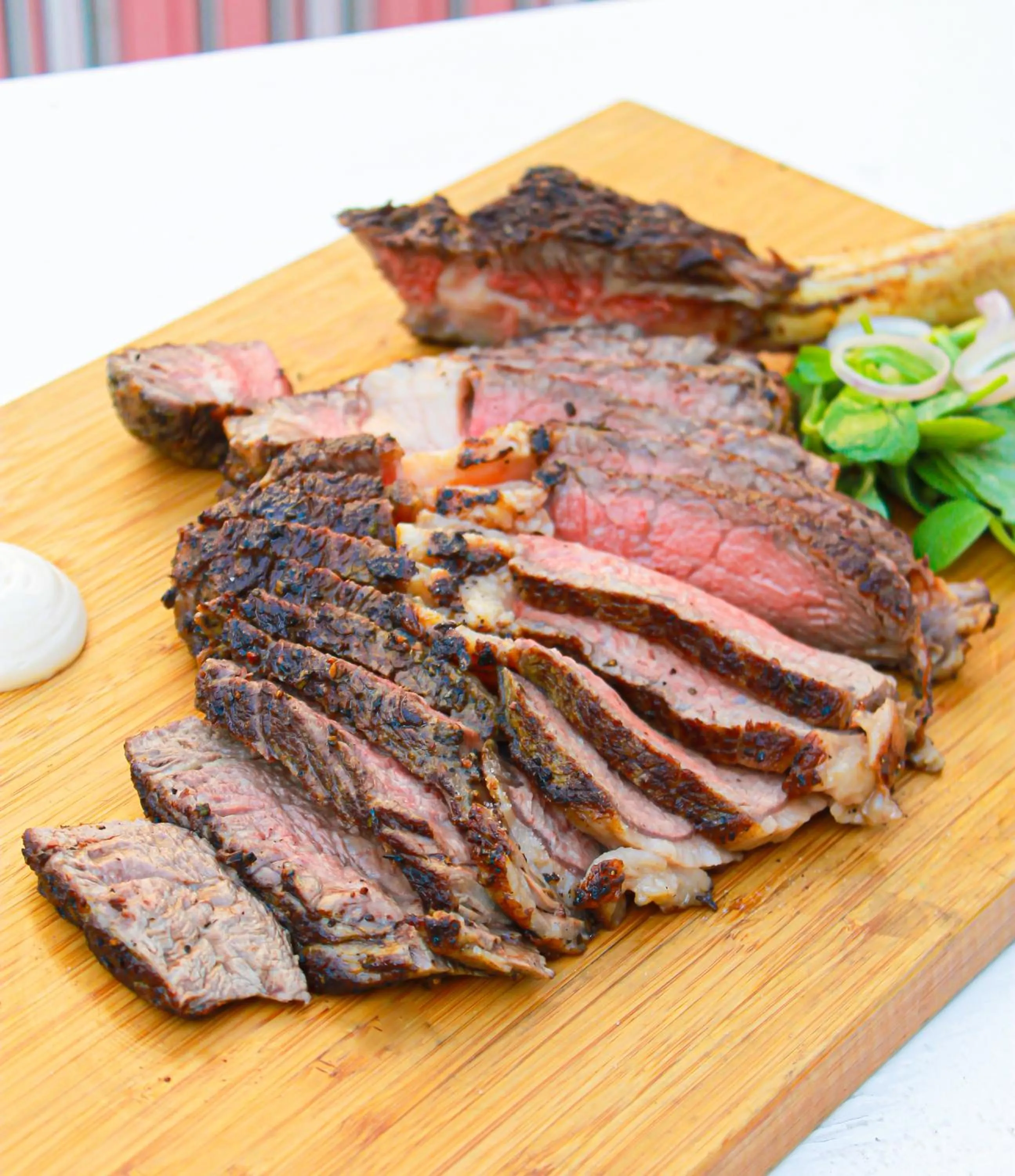 Food and drinks in Swissôtel Al Murooj Dubai