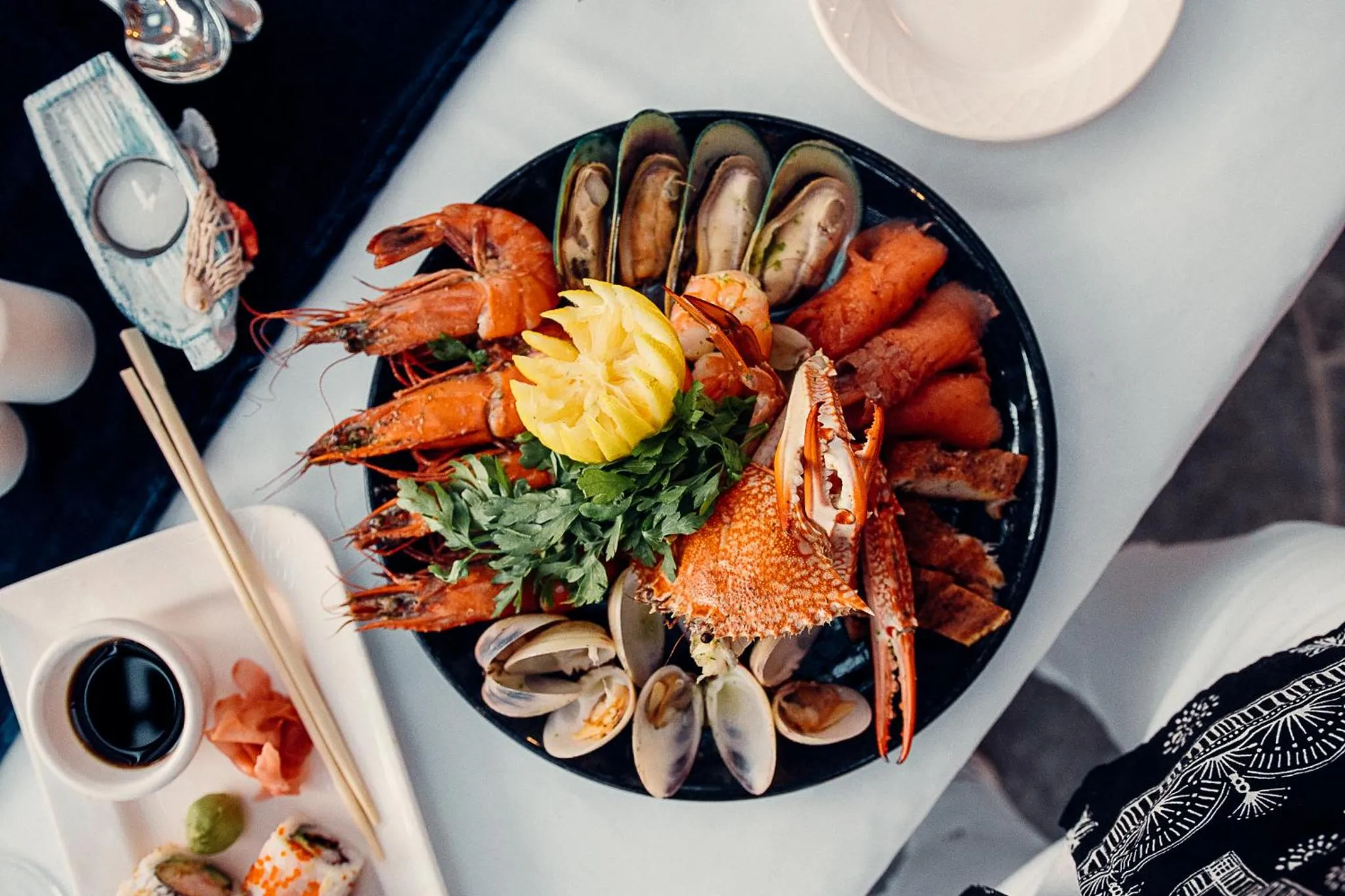 Food and drinks in Swissôtel Al Murooj Dubai