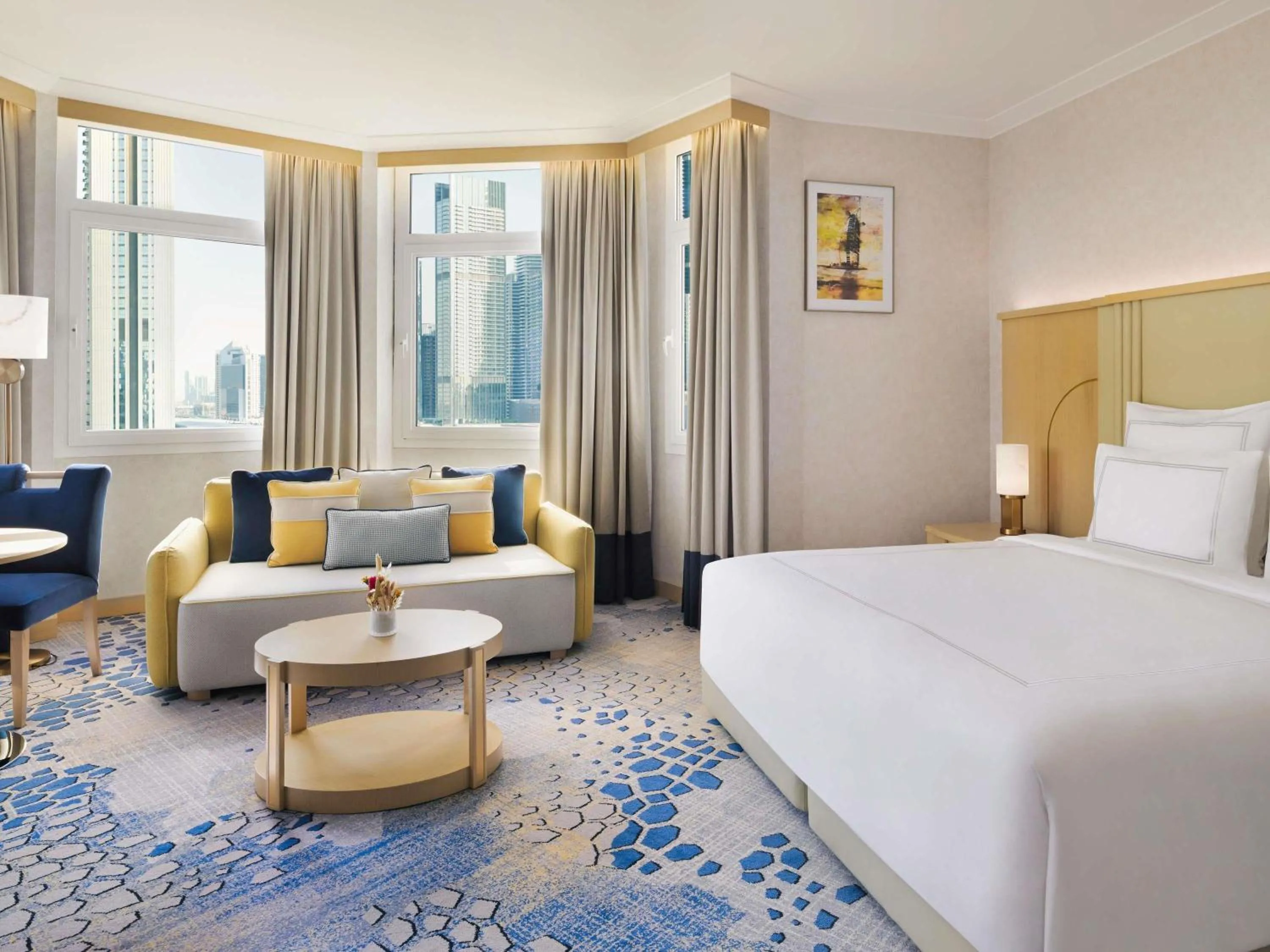 Bedroom, Bed in Swissôtel Al Murooj Dubai