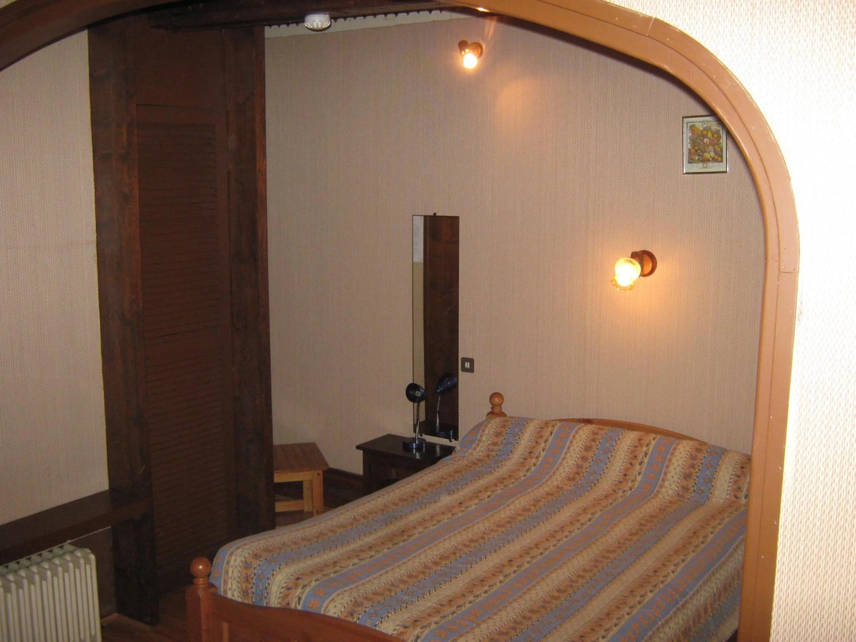 Double Room in Logis Hotel Restaurant La Chaumière