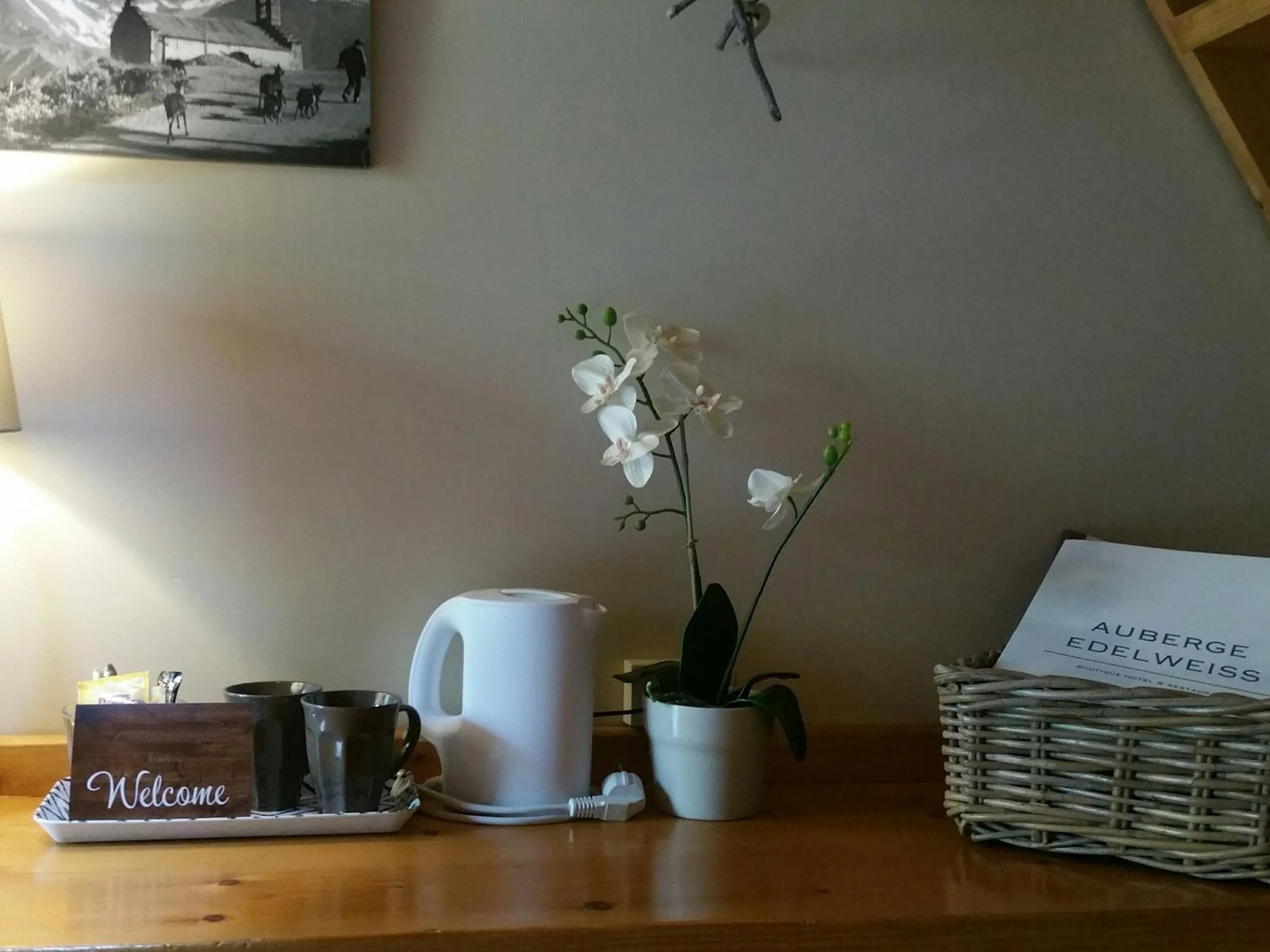 Coffee/tea facilities in Hotel Auberge Edelweiss
