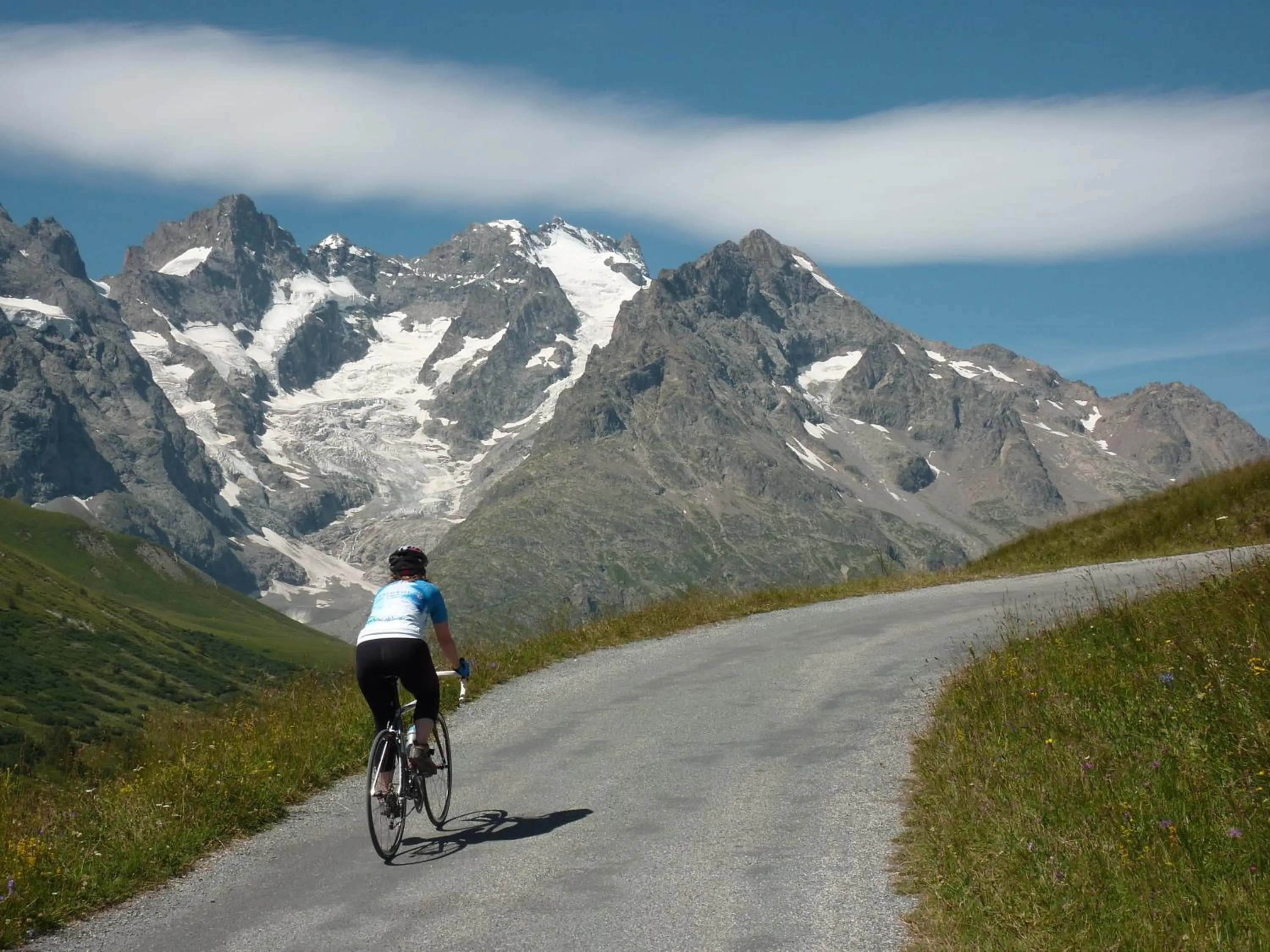 Cycling in Hotel Auberge Edelweiss