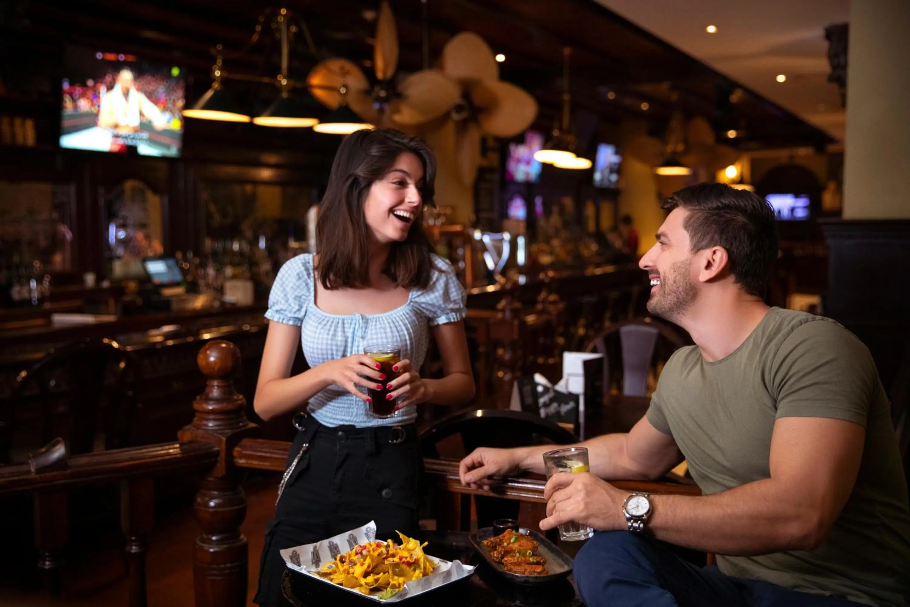 Restaurant/places to eat in Towers Rotana - Dubai