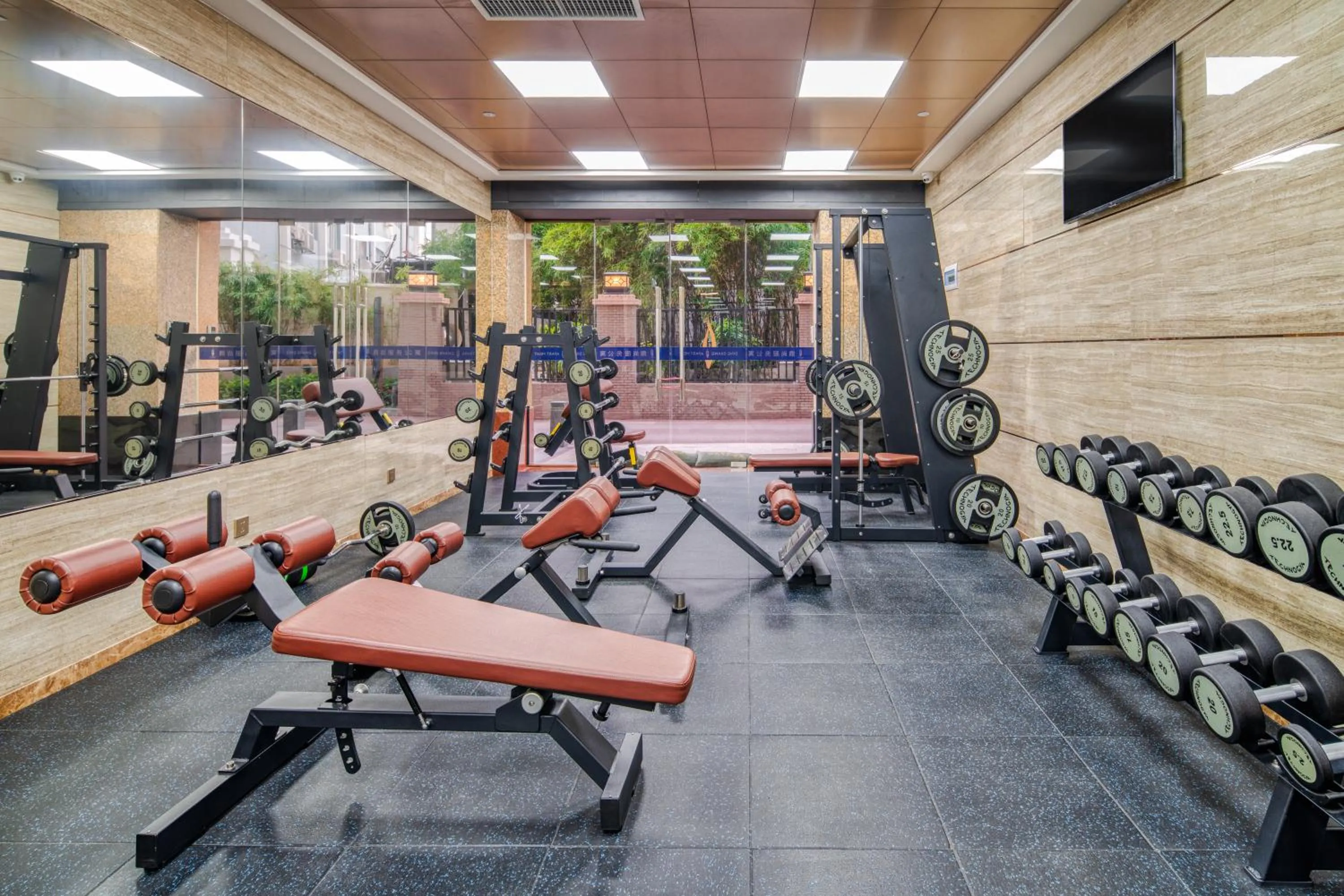 Fitness centre/facilities in Dingshang Apartment Hotel