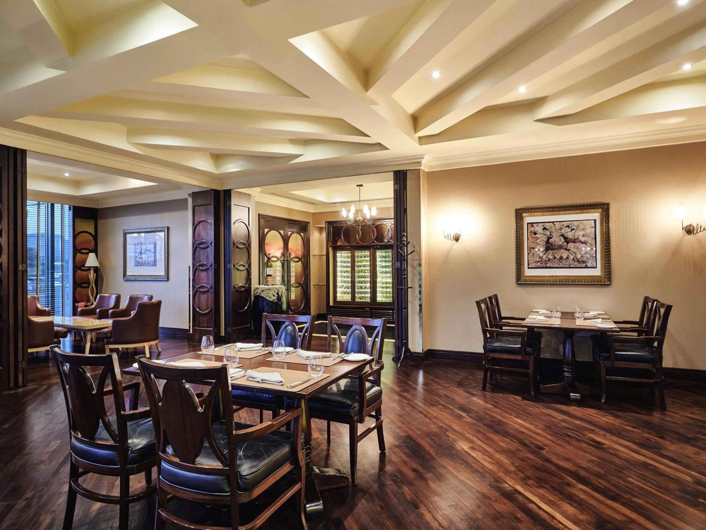 Restaurant/places to eat in Mövenpick Grand Al Bustan