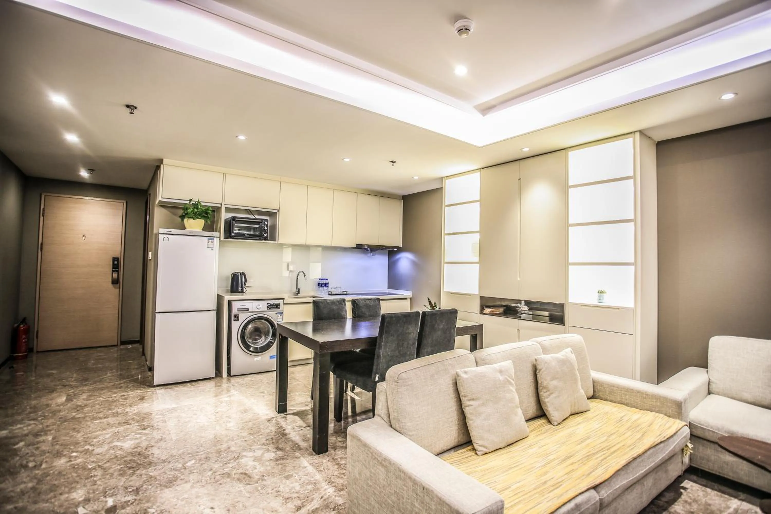 Yashi International Aparthotel