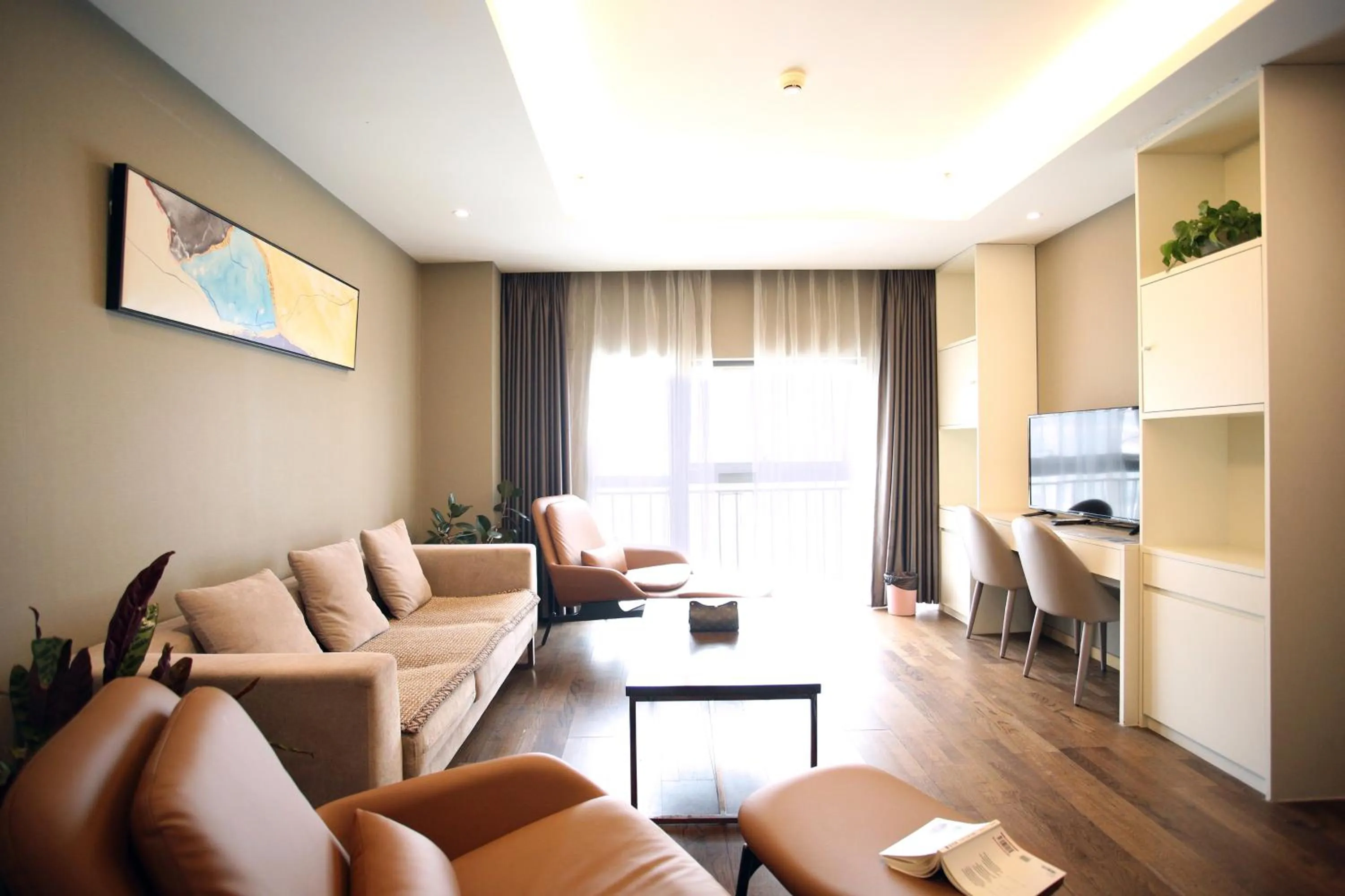 Yashi International Aparthotel