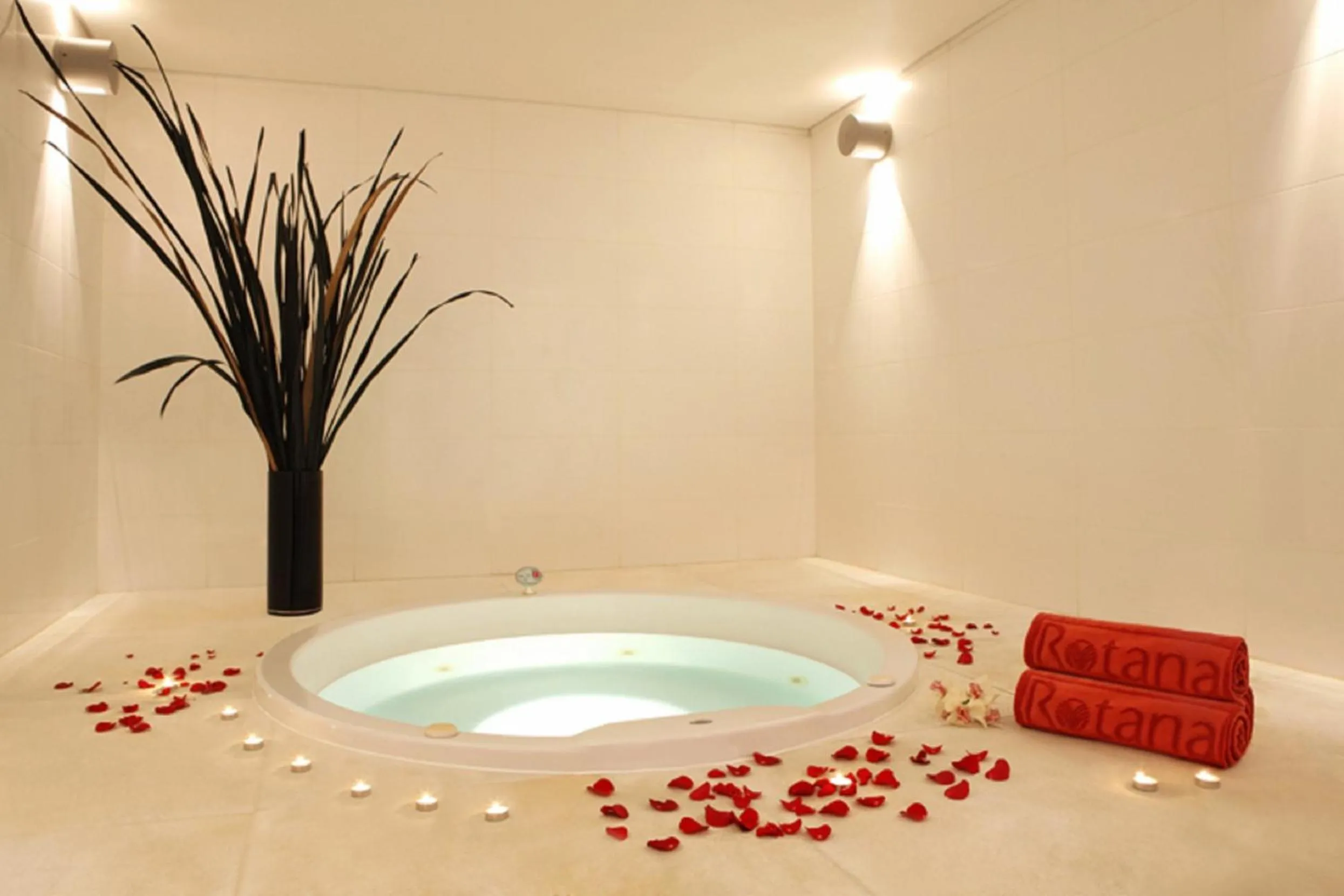 Bathroom in Villa Rotana