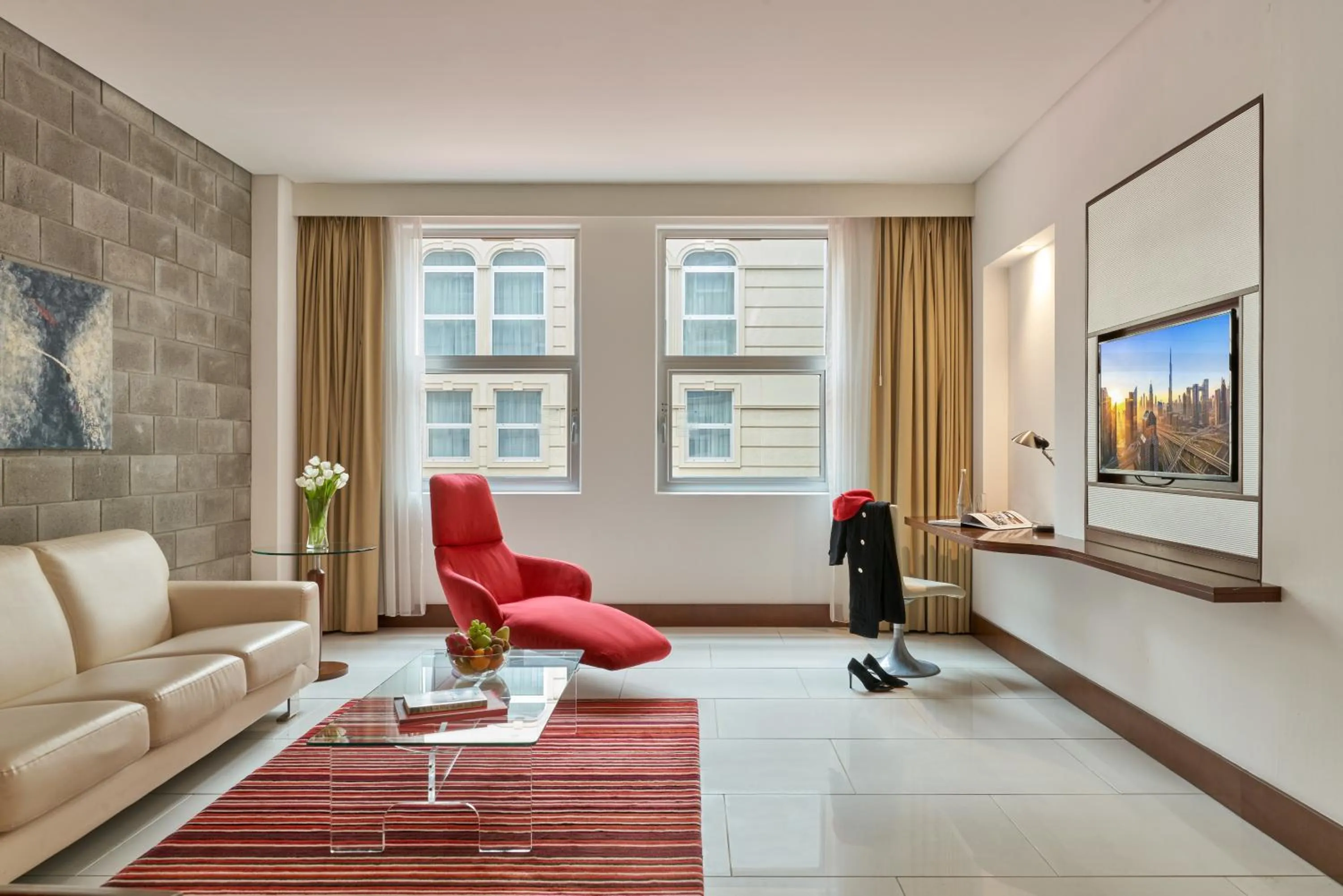 Communal lounge/ TV room in Villa Rotana