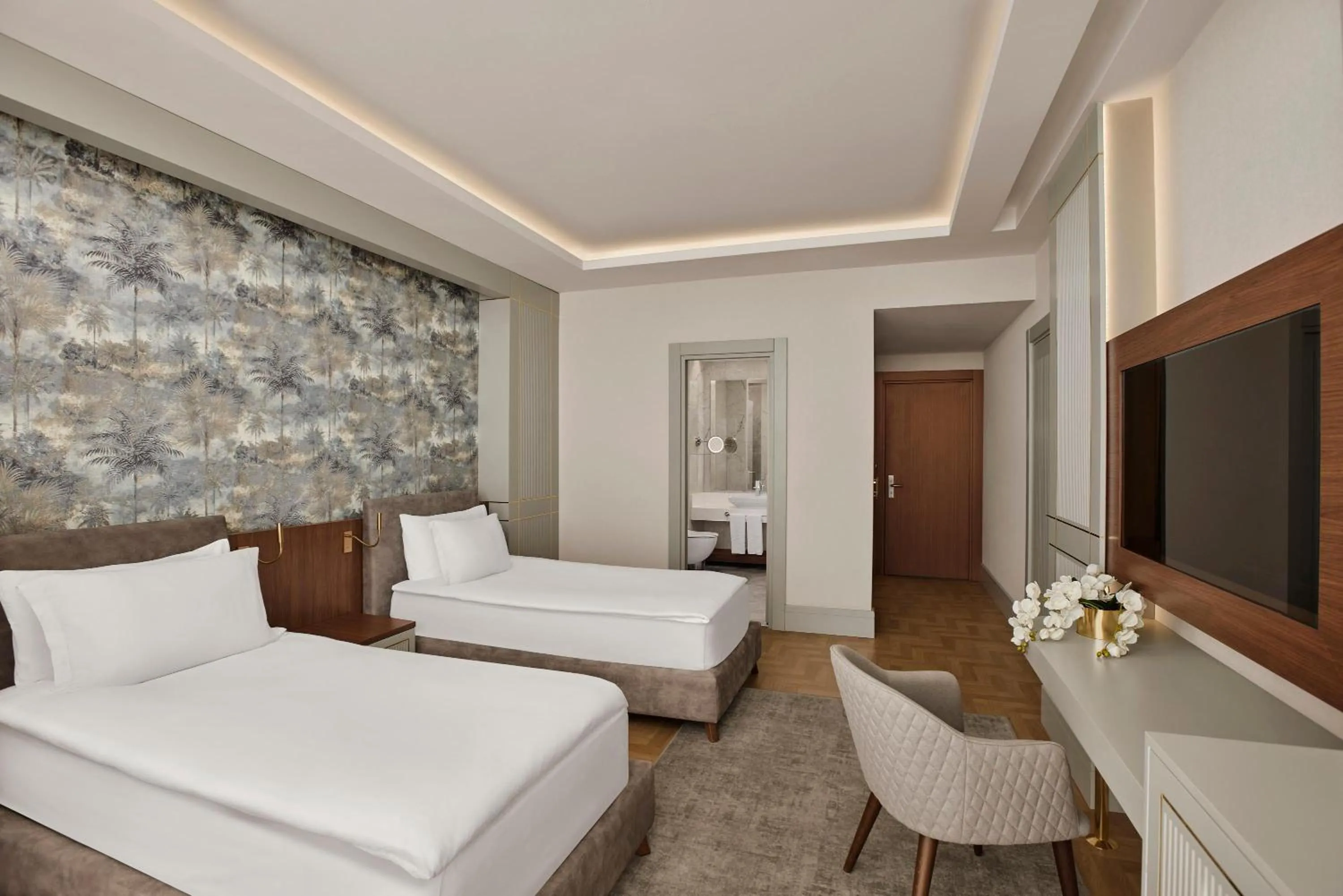 Shower, Bed in Concorde Tower Hotel & Casino